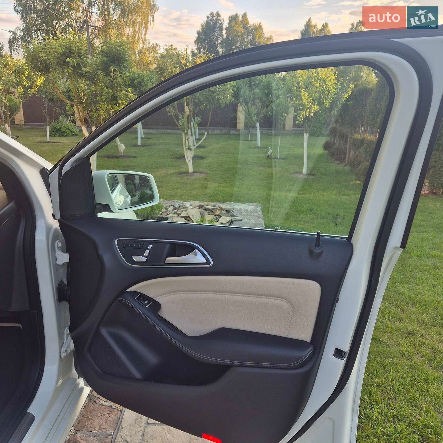 Mercedes-Benz B-Class 2017 VIN WDDMH4GB7JJ465076 фото оголошення 12 з 18