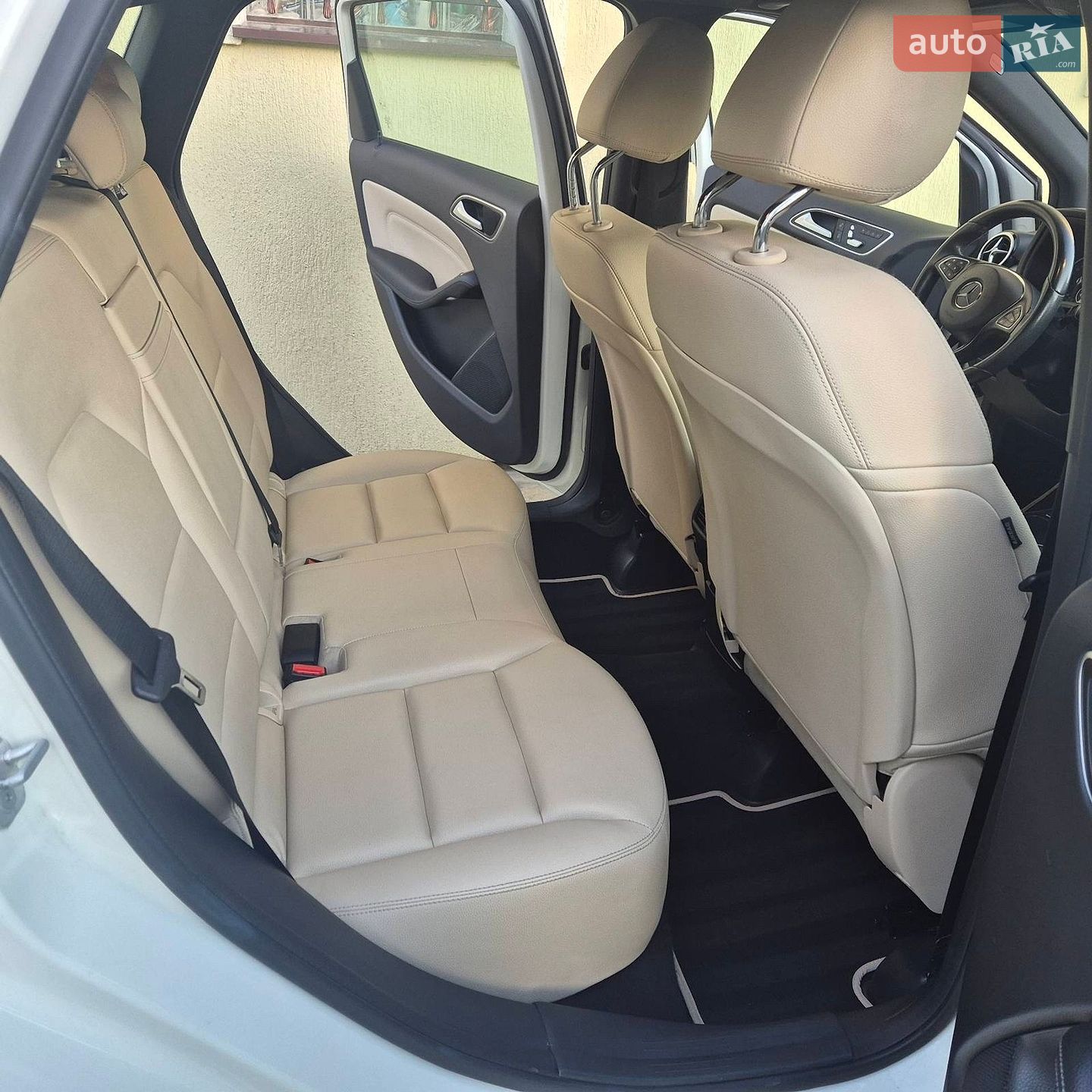 Mercedes-Benz B-Class 2017 VIN WDDMH4GB7JJ465076 фото оголошення 18 з 18