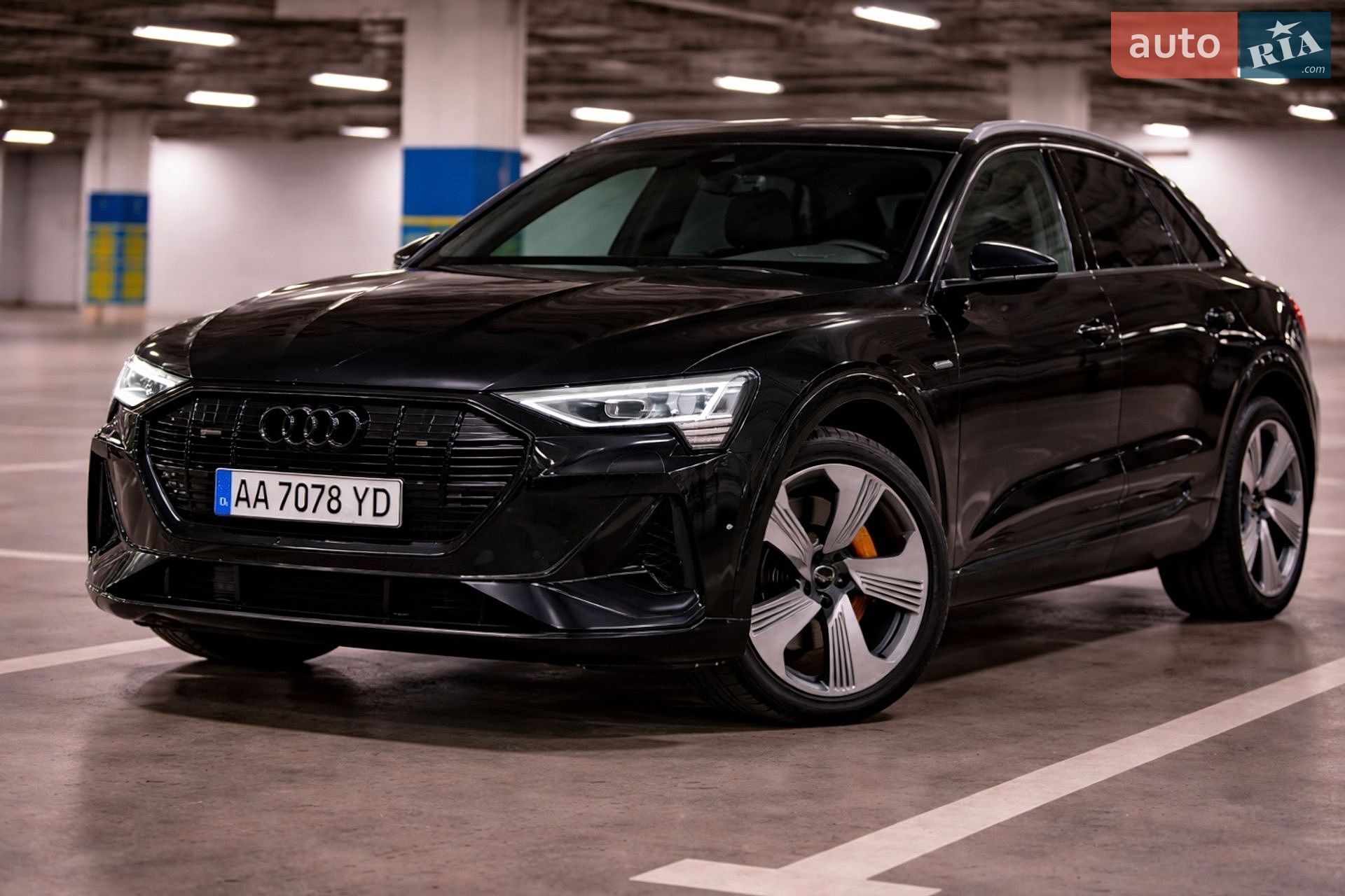 Audi e-tron 2020 VIN WAUZZZGE5MB013112 фото оголошення 2 з 21