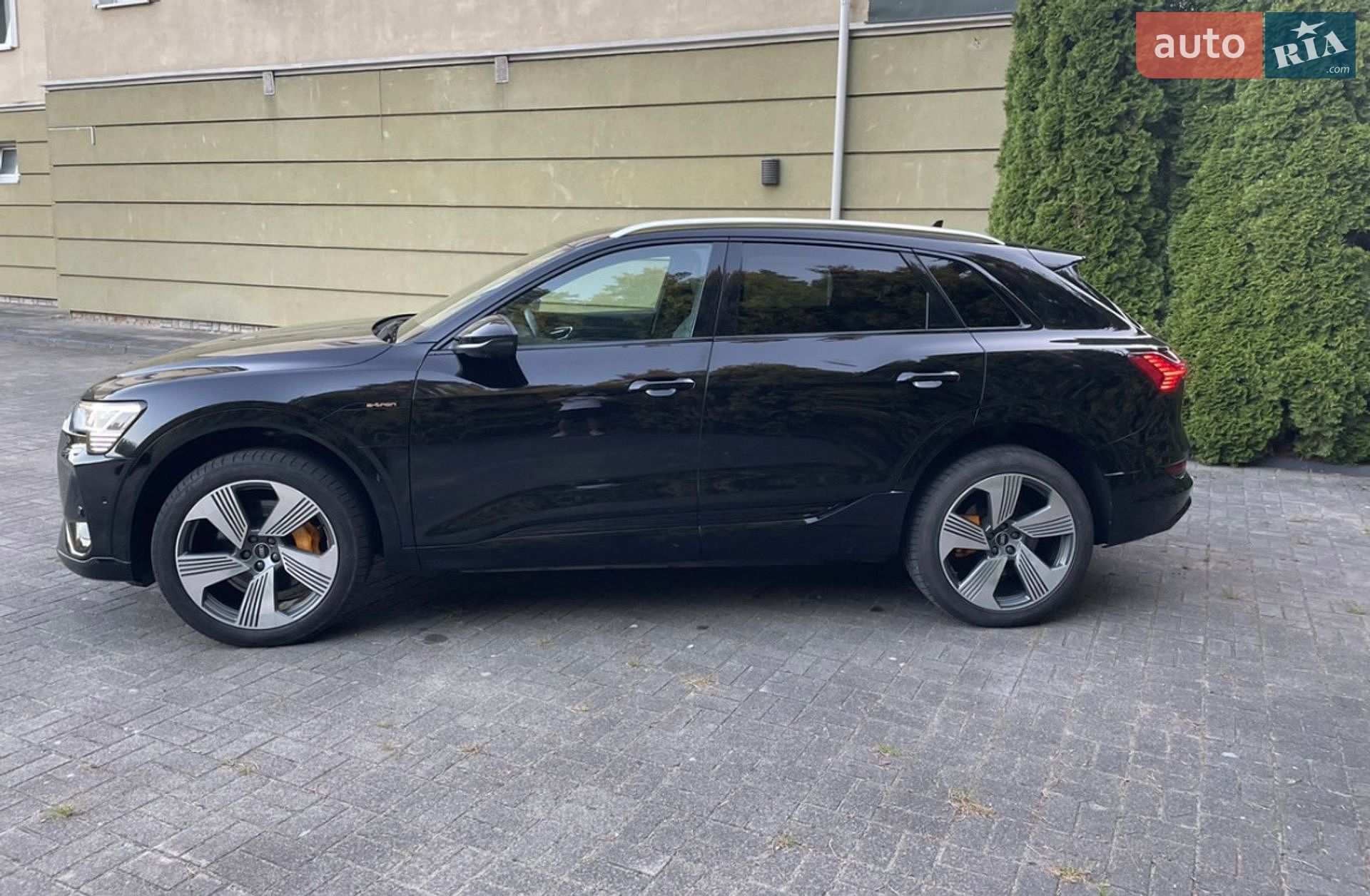Audi e-tron 2020 VIN WAUZZZGE5MB013112 фото оголошення 6 з 21