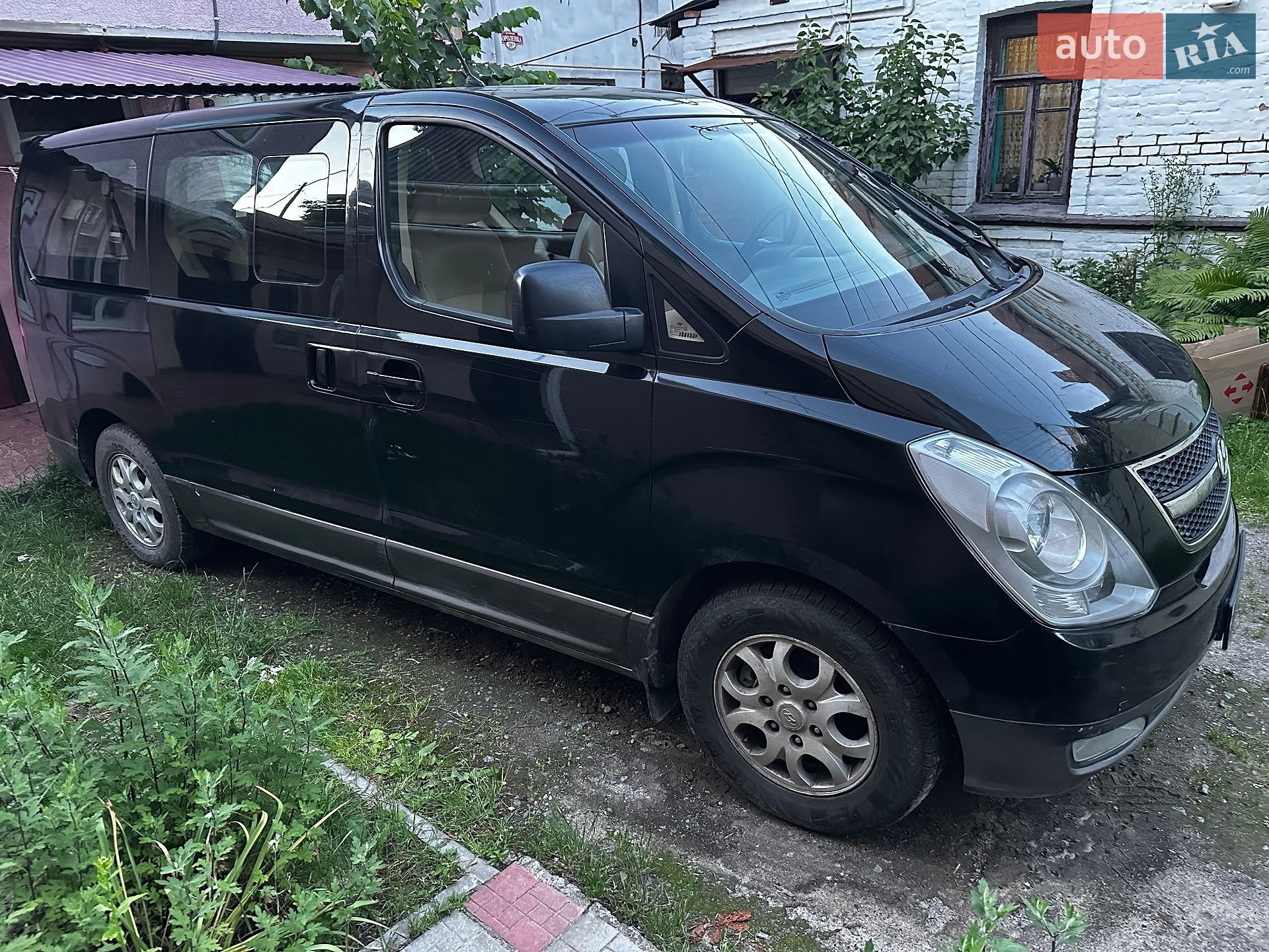 Hyundai H-1 2012 VIN KMHWH81RBDU483079 фото оголошення 8 з 20