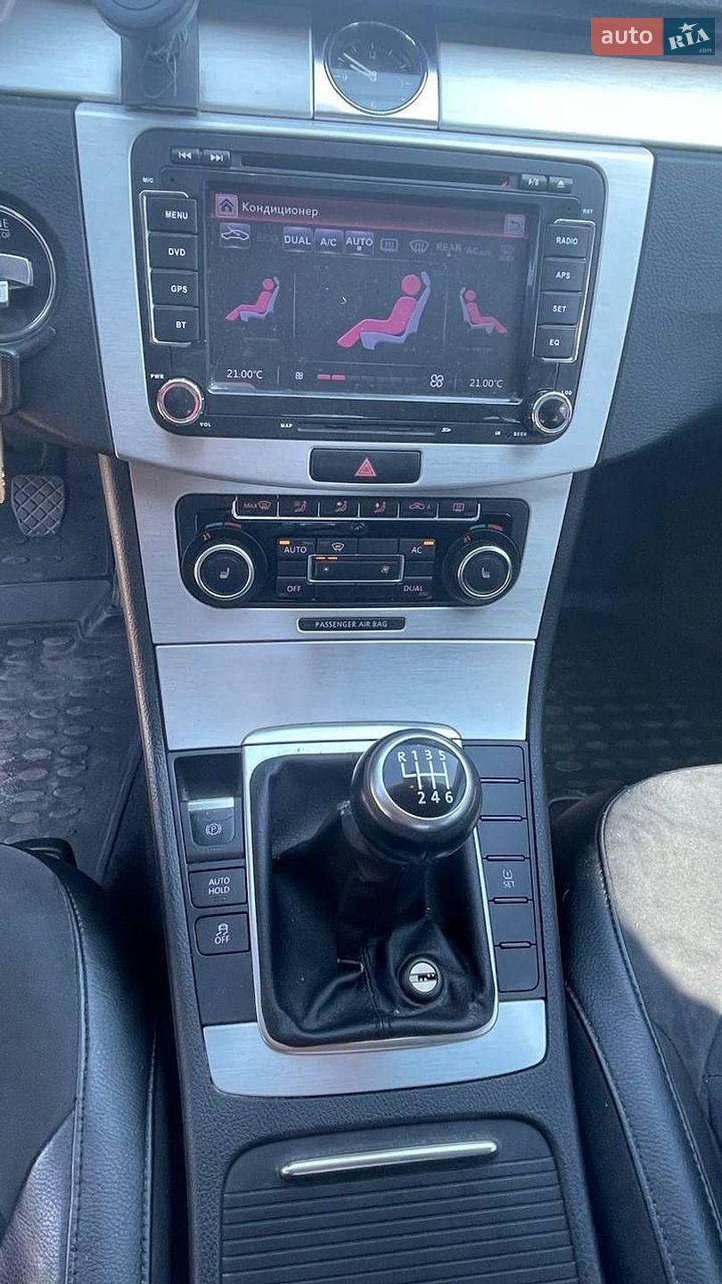 Volkswagen Passat 2011 VIN WVWZZZ3CZBP351624 фото оголошення 13 з 17