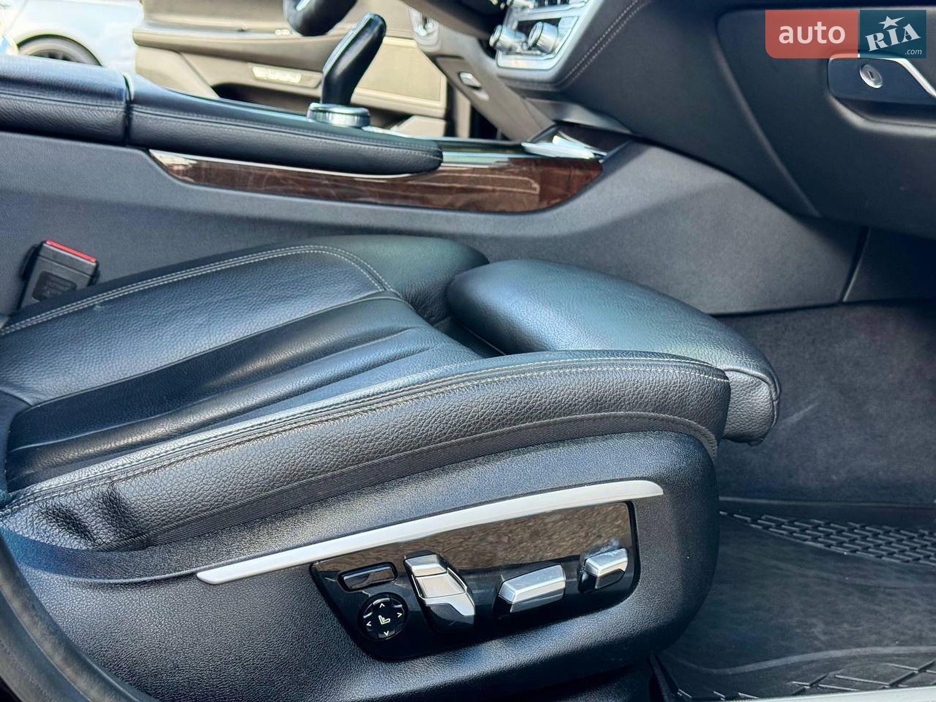 BMW 7 Series 2016 VIN WBA7C21010G590665 фото оголошення 37 з 62