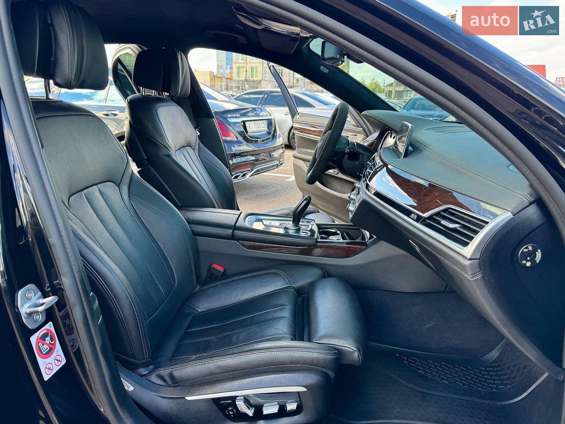 BMW 7 Series 2016 VIN WBA7C21010G590665 фото оголошення 38 з 62