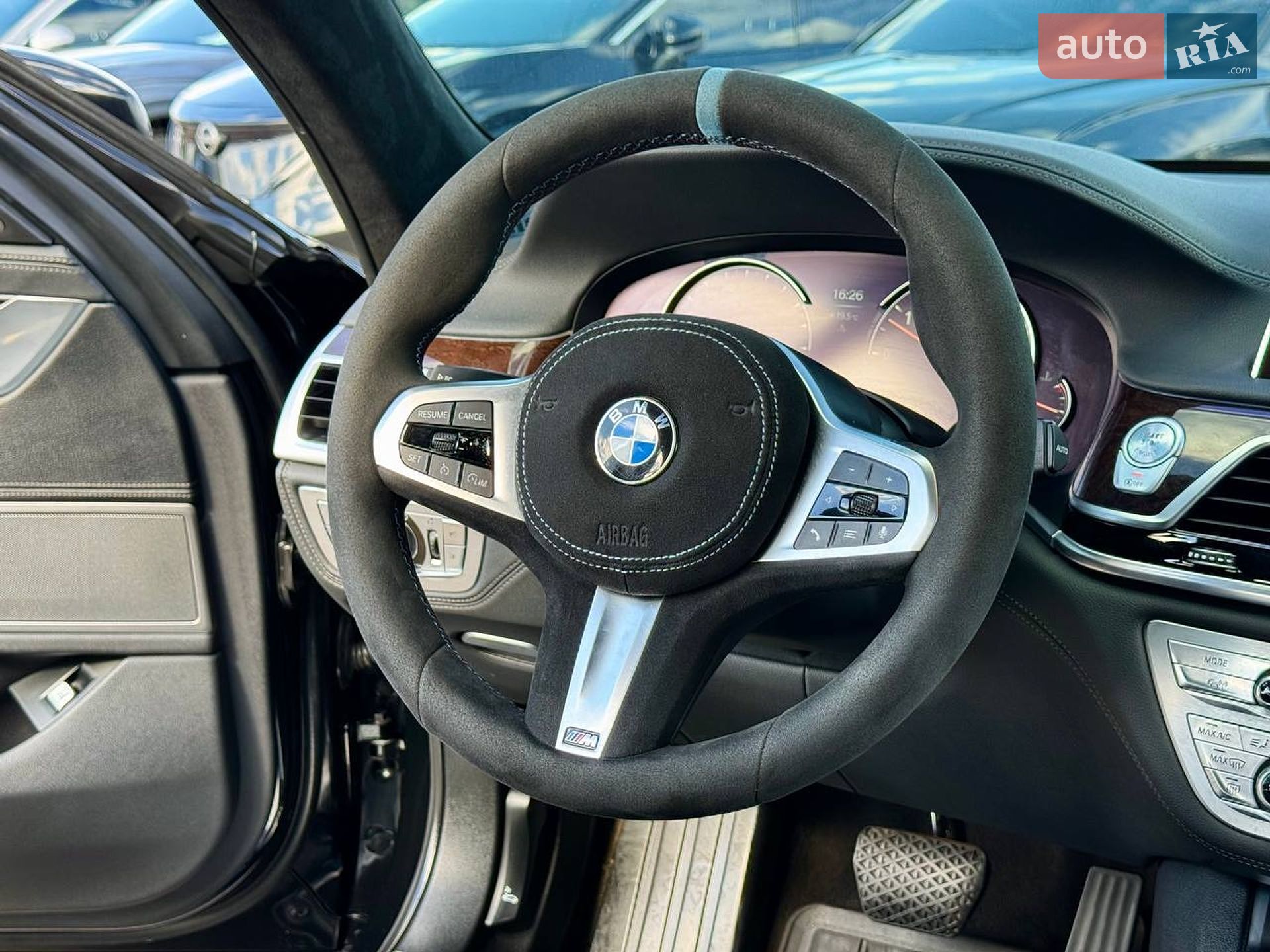 BMW 7 Series 2016 VIN WBA7C21010G590665 фото оголошення 44 з 62