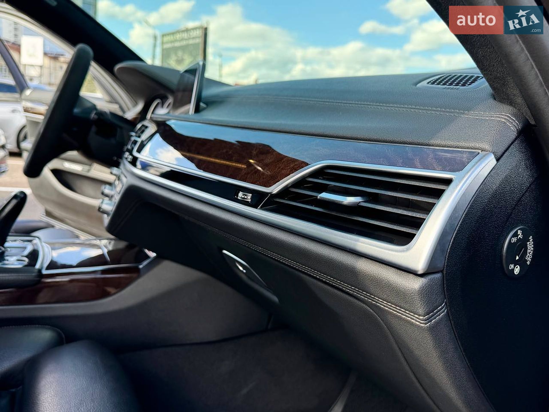 BMW 7 Series 2016 VIN WBA7C21010G590665 фото оголошення 47 з 62