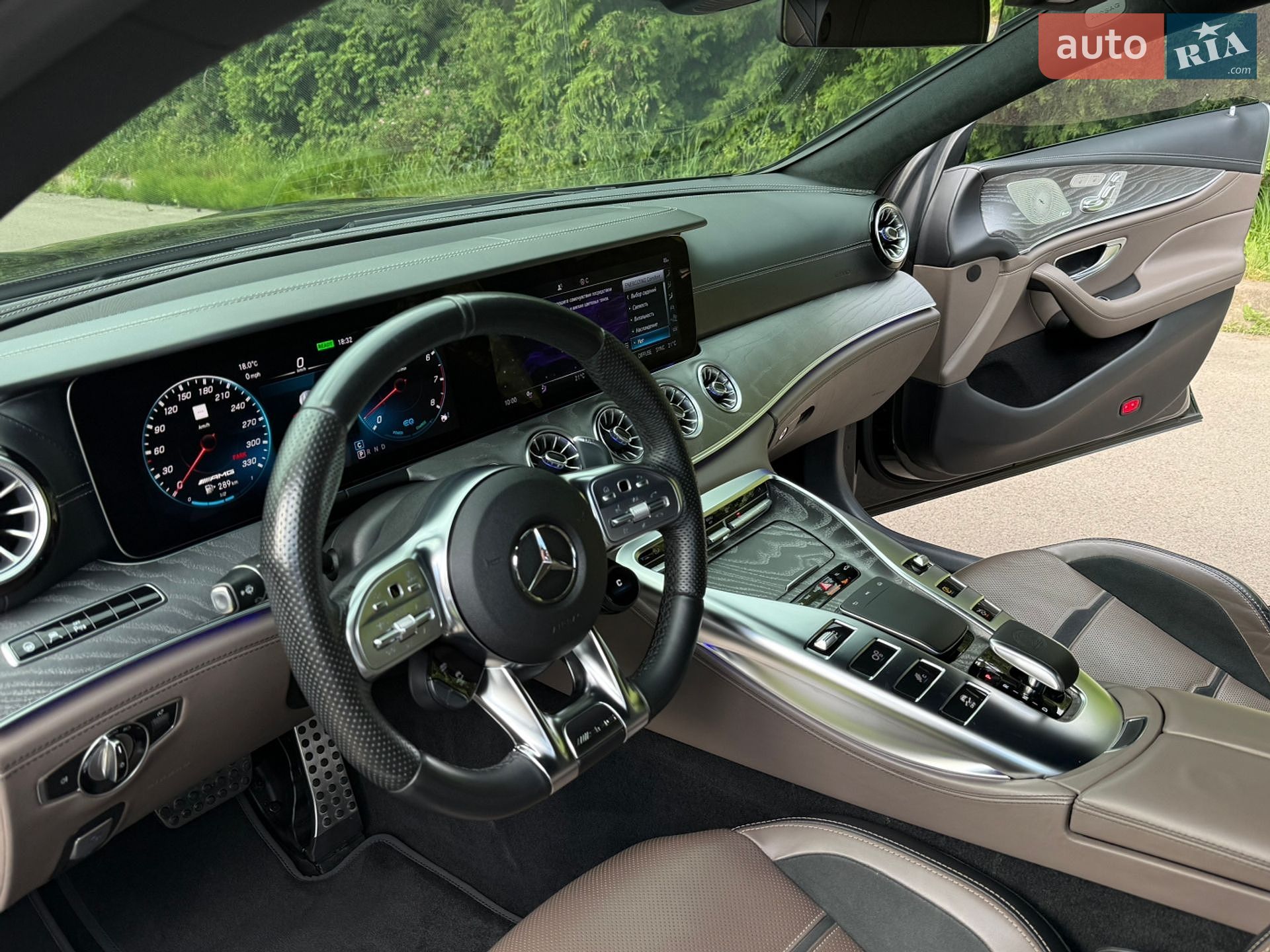 Mercedes-Benz AMG GT 4-Door Coupe 2019 VIN WDD7X6BBXLA015380 фото оголошення 32 з 127