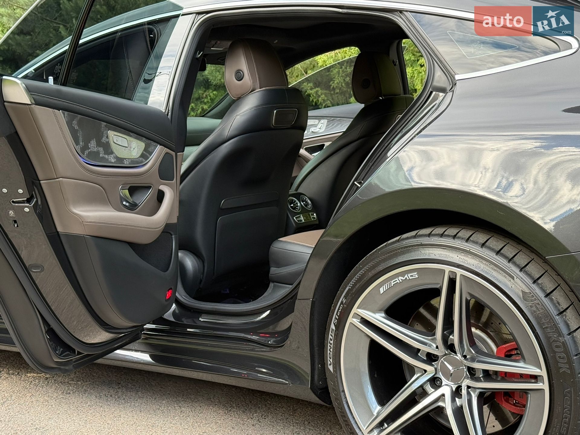 Mercedes-Benz AMG GT 4-Door Coupe 2019 VIN WDD7X6BBXLA015380 фото оголошення 31 з 127