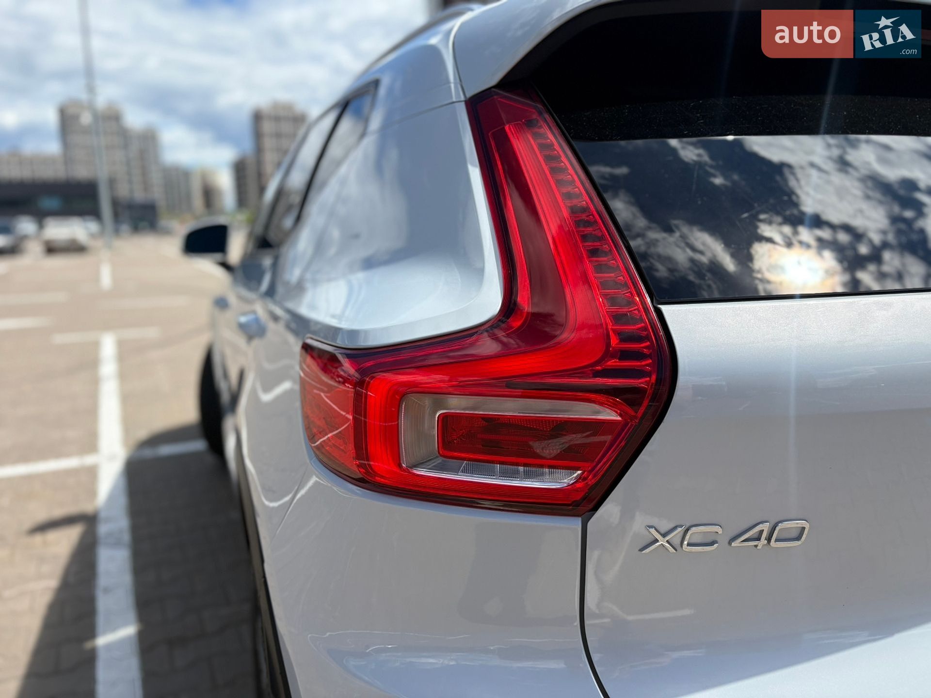 Volvo XC40 2020 VIN YV4162UK4L2306828 фото оголошення 7 з 30