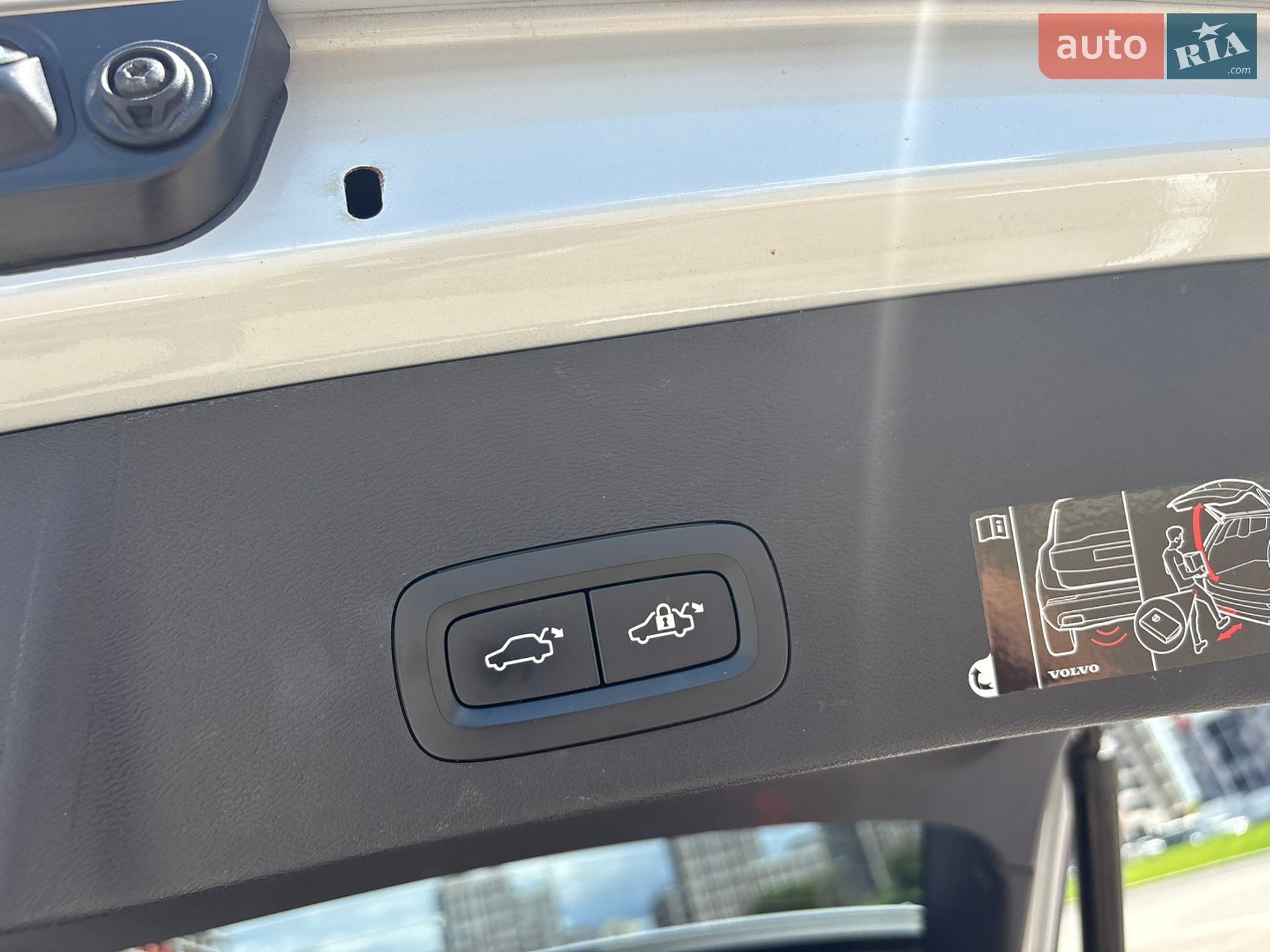 Volvo XC40 2020 VIN YV4162UK4L2306828 фото оголошення 10 з 30