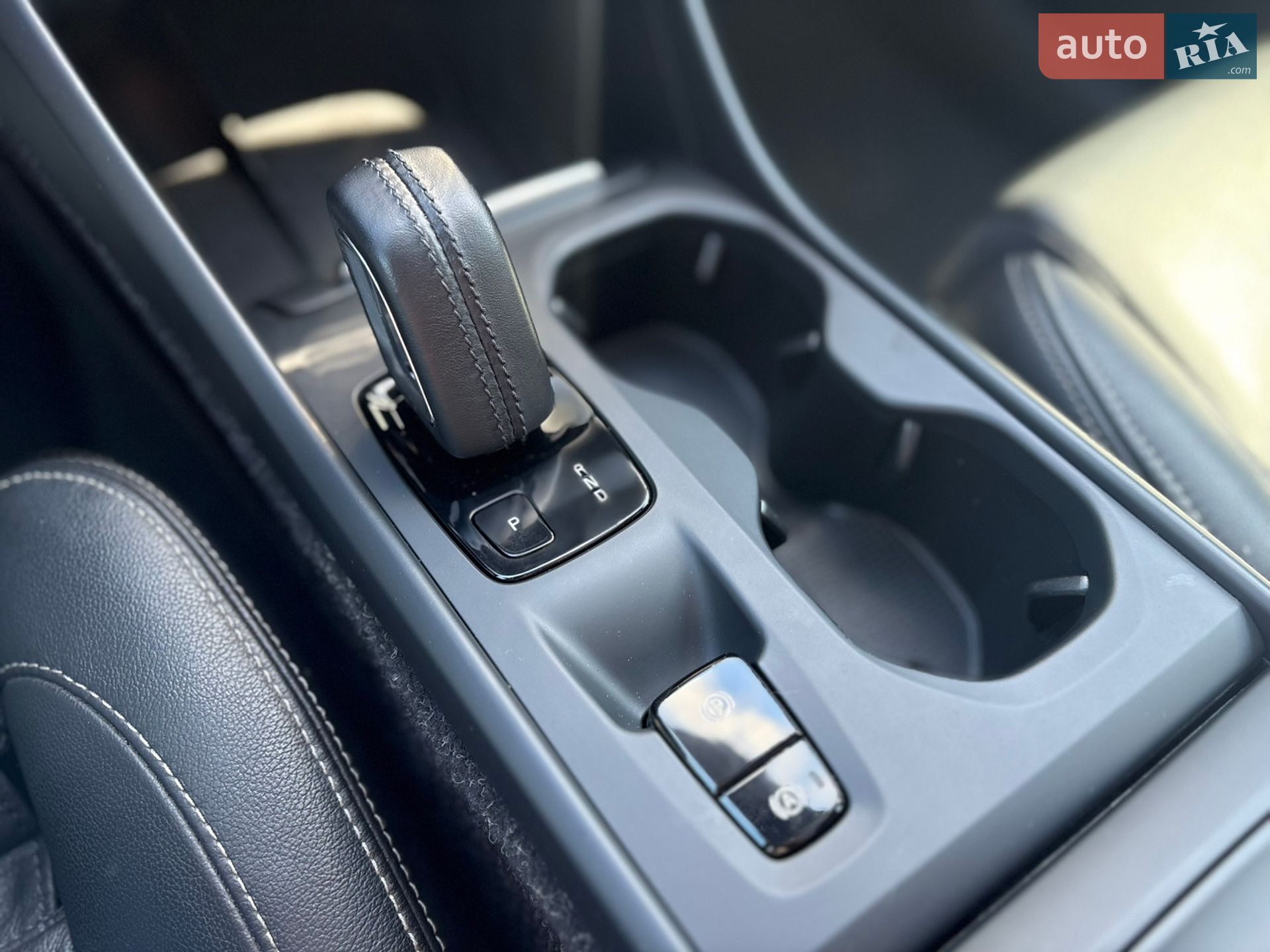 Volvo XC40 2020 VIN YV4162UK4L2306828 фото оголошення 22 з 30