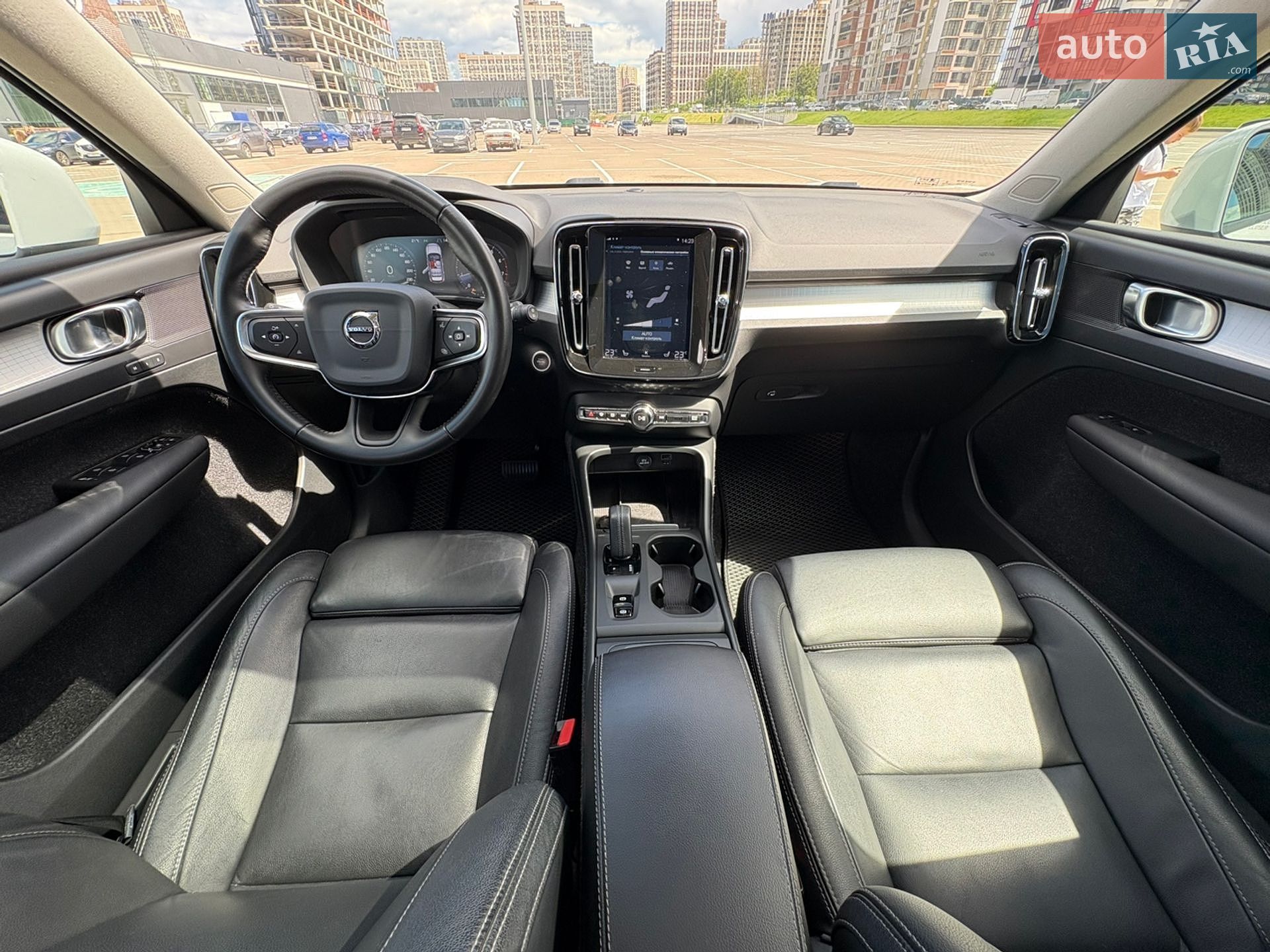 Volvo XC40 2020 VIN YV4162UK4L2306828 фото оголошення 26 з 30