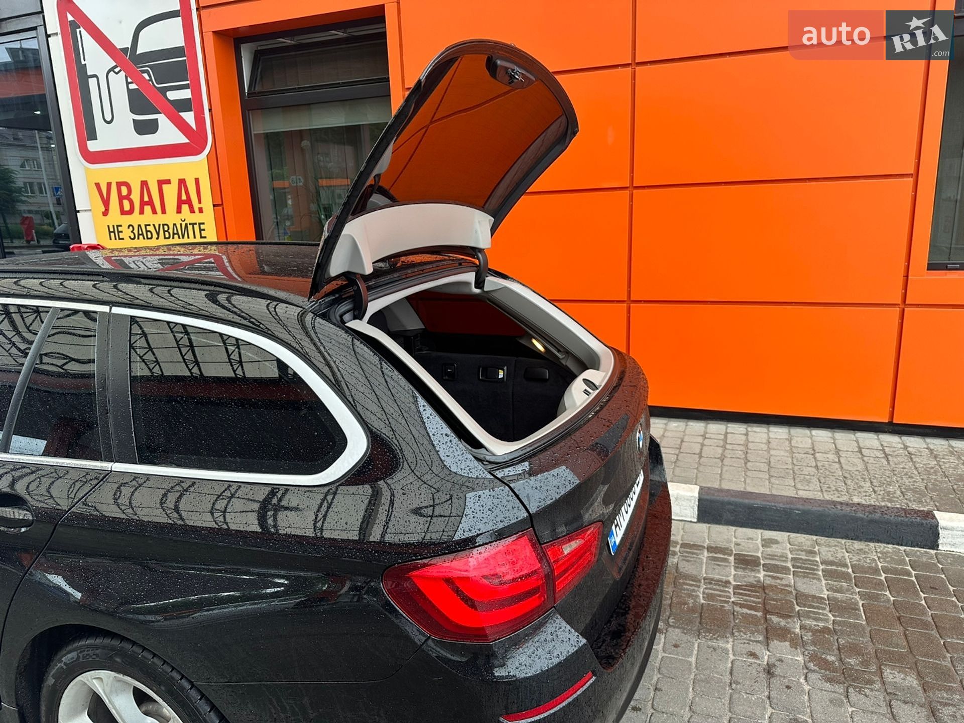BMW 5 Series 2012 VIN WBAMX11040DY06415 фото оголошення 11 з 16