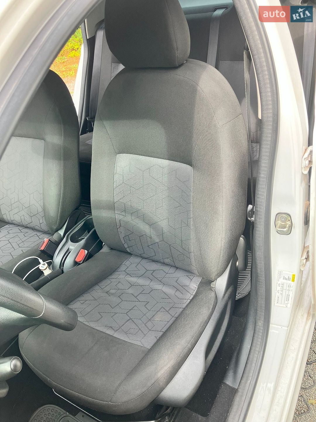 Citroen C-Elysee 2016 VIN VF7DDHMY0GJ780534 фото оголошення 10 з 12
