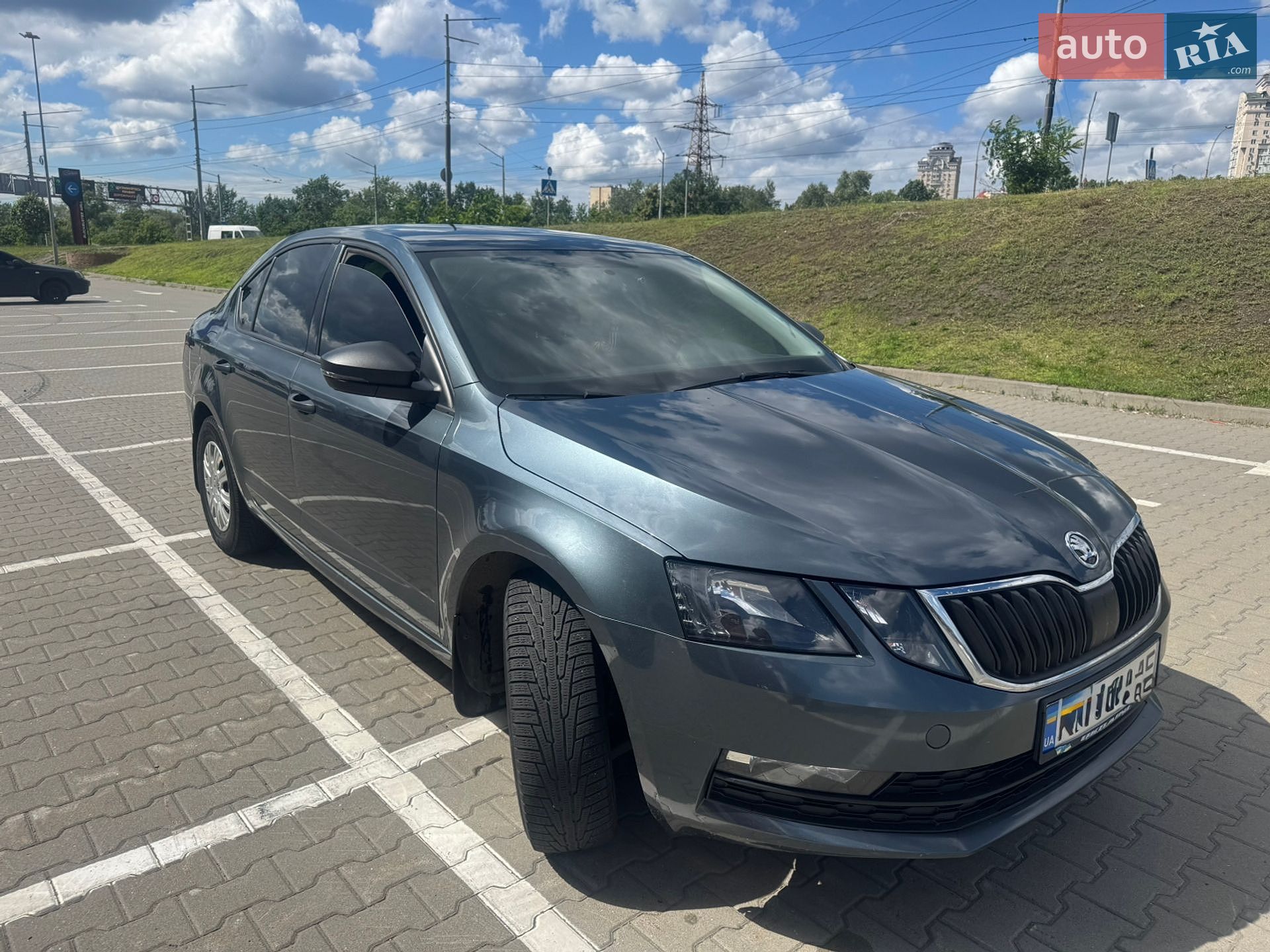 Skoda Octavia 2017 VIN TMBAN2NE2JB006975 фото оголошення 2 з 14