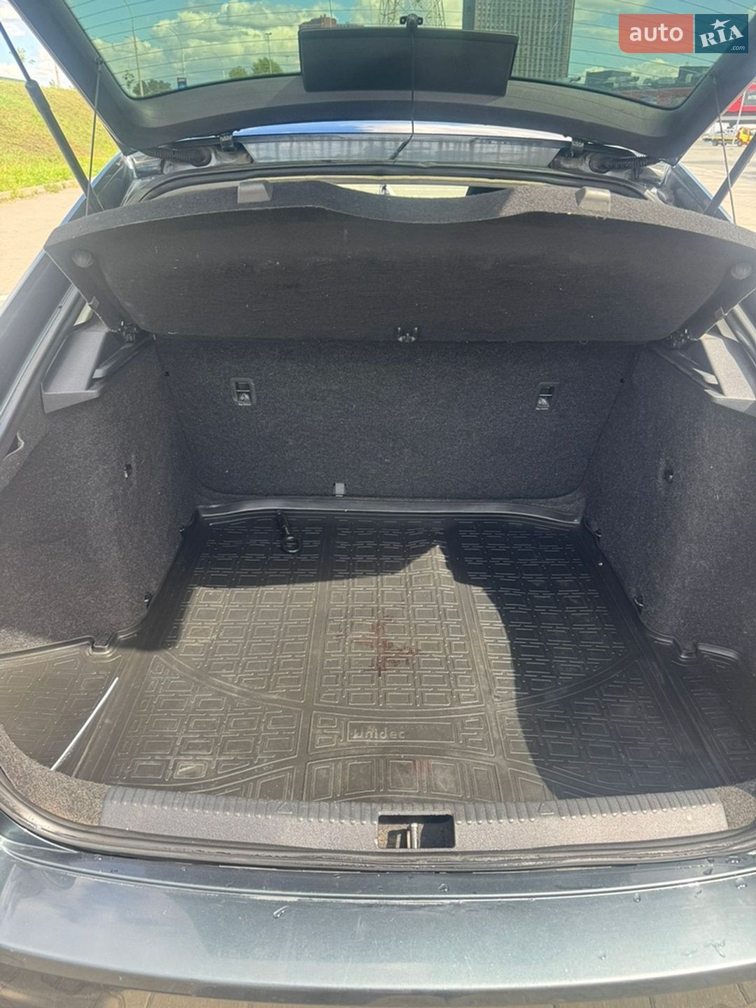 Skoda Octavia 2017 VIN TMBAN2NE2JB006975 фото оголошення 7 з 14