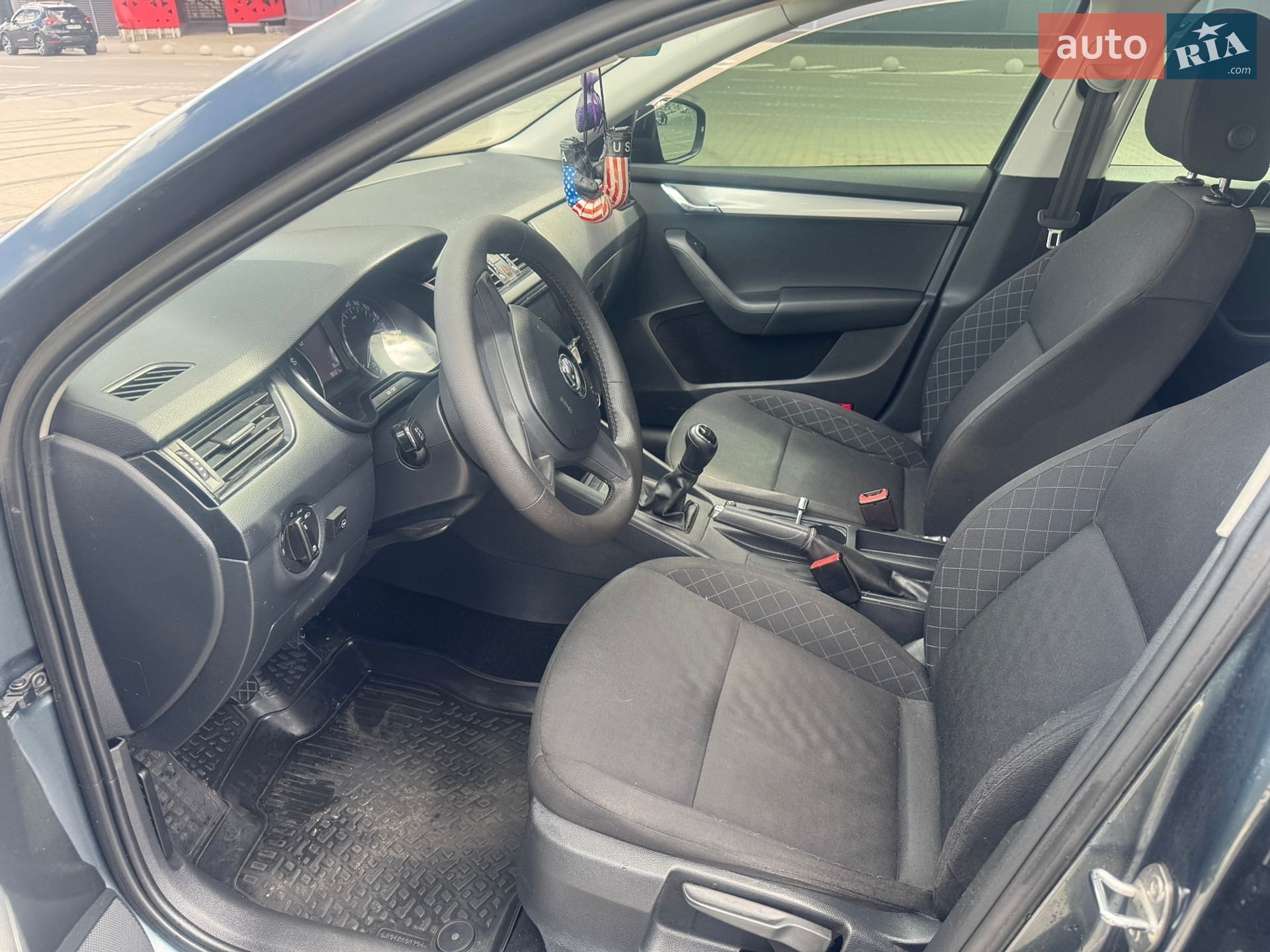 Skoda Octavia 2017 VIN TMBAN2NE2JB006975 фото оголошення 10 з 14