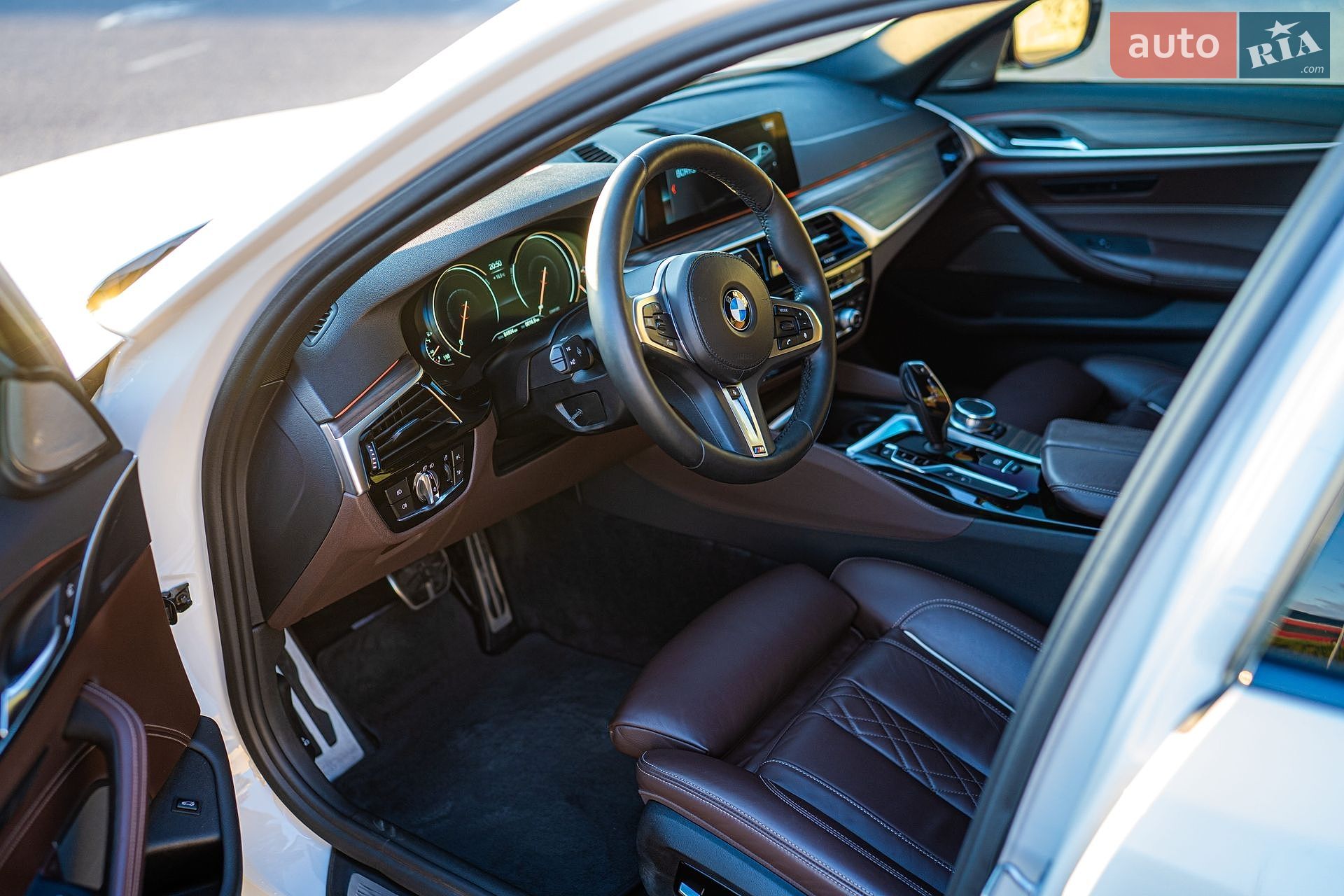 BMW 5 Series 2017 VIN WBAJB51030WB96717 фото оголошення 11 з 15