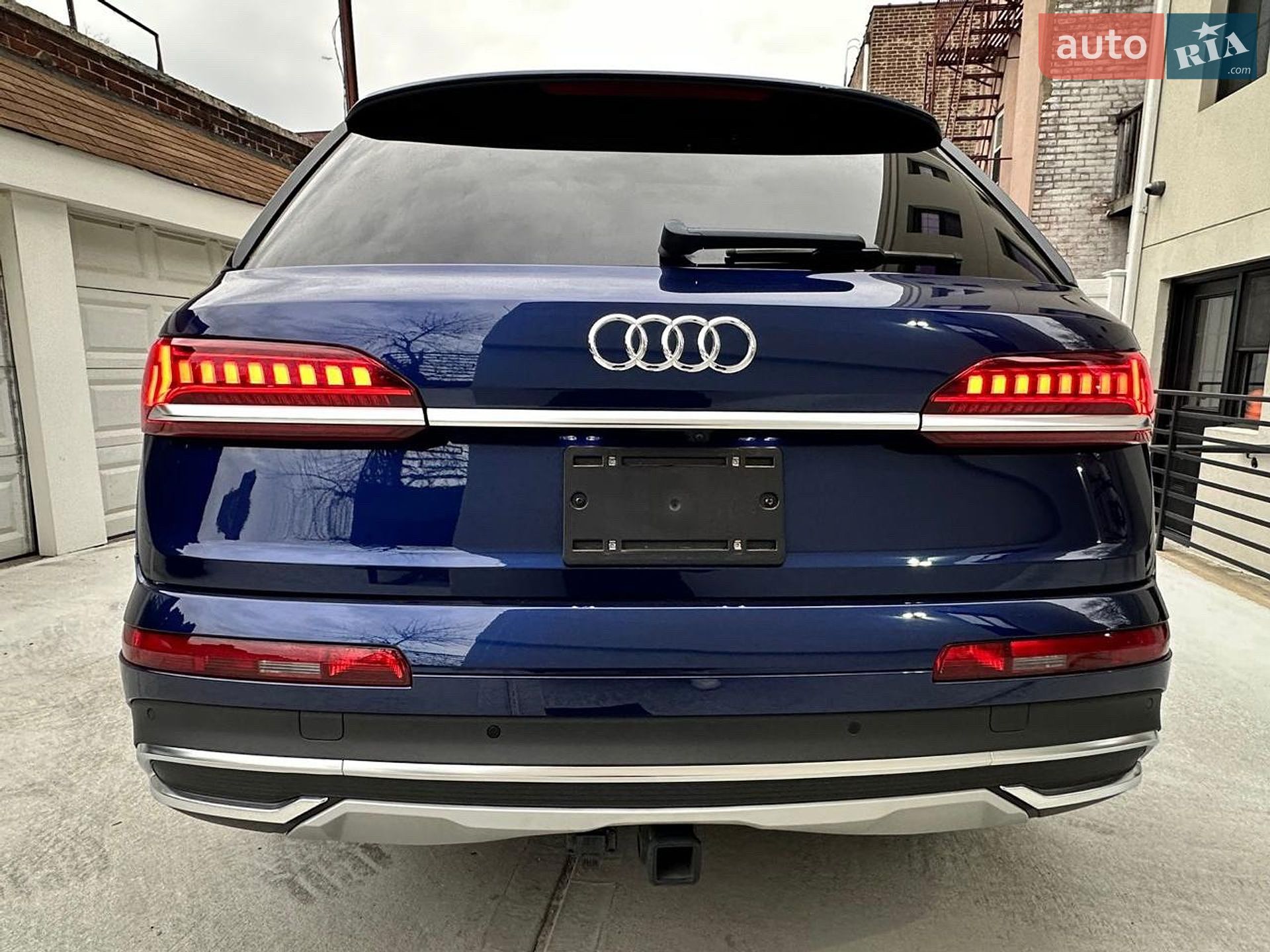 Audi Q7 2020 VIN WA1VXAF76LD008204 фото оголошення 4 з 14