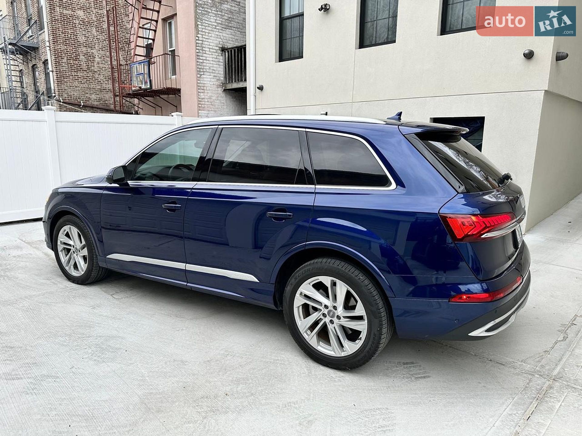 Audi Q7 2020 VIN WA1VXAF76LD008204 фото оголошення 6 з 14