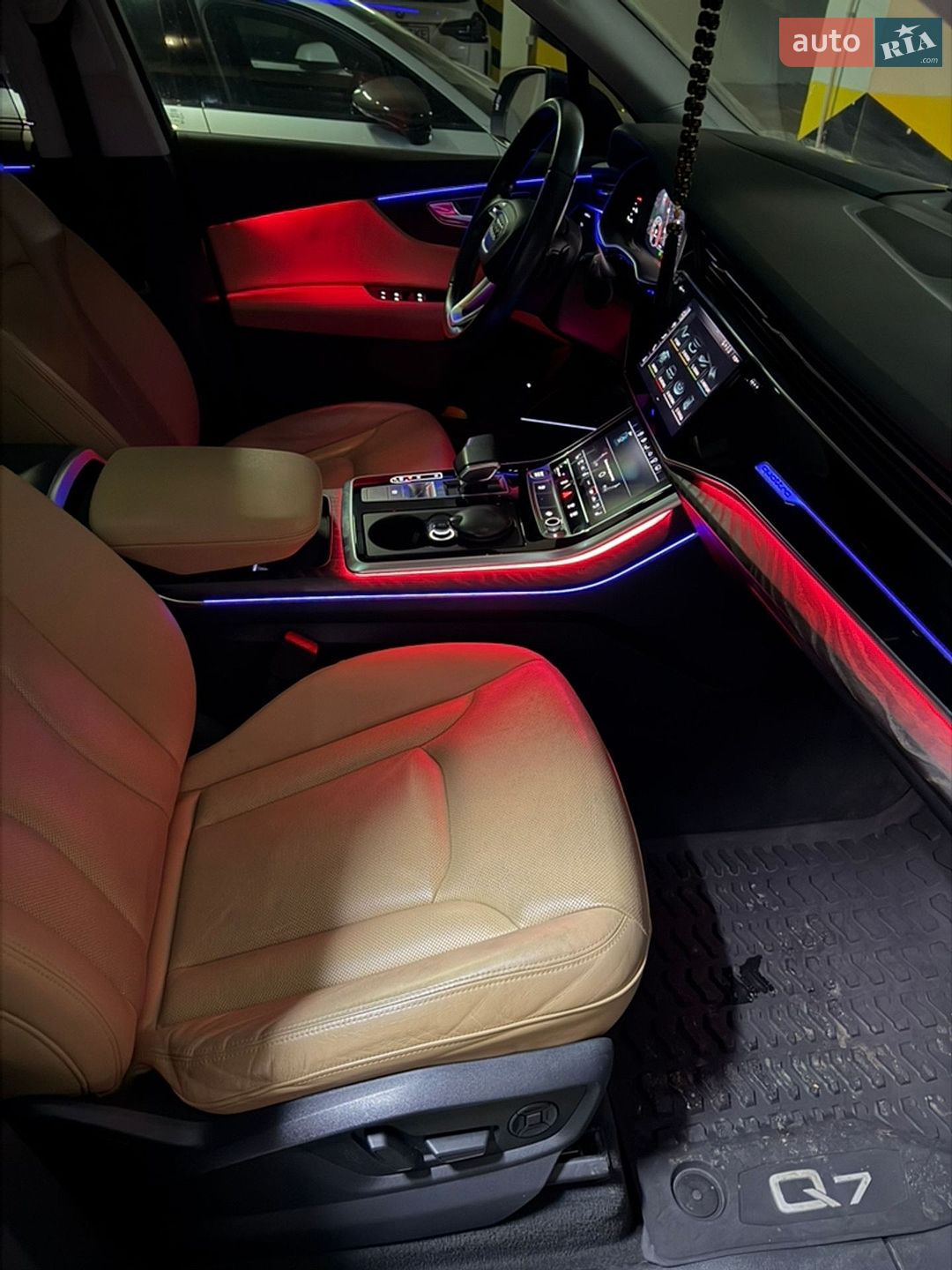 Audi Q7 2020 VIN WA1VXAF76LD008204 фото оголошення 11 з 14