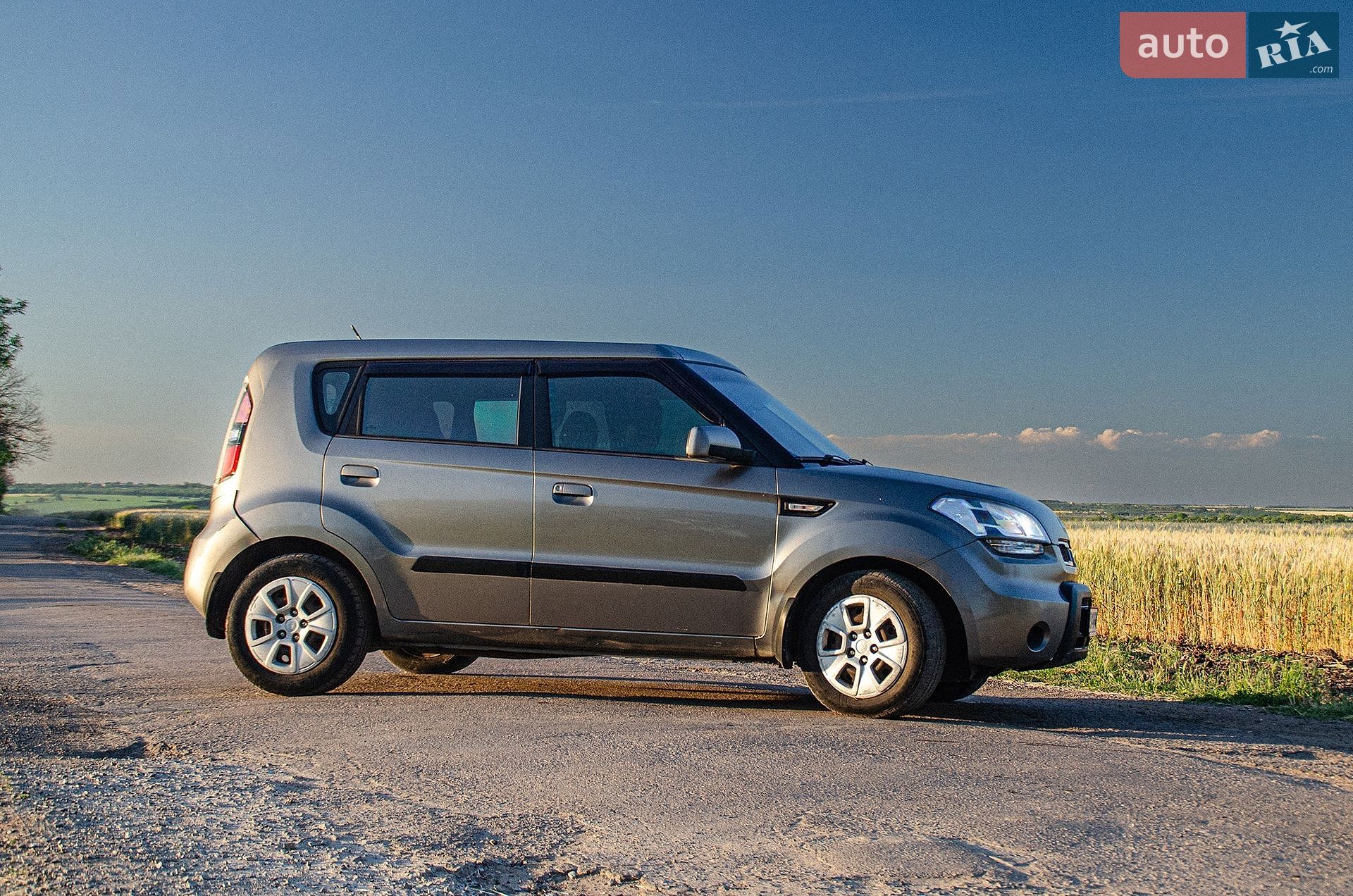 KIA Soul 2010 VIN Y6DJT813AA7186350 фото оголошення 3 з 13