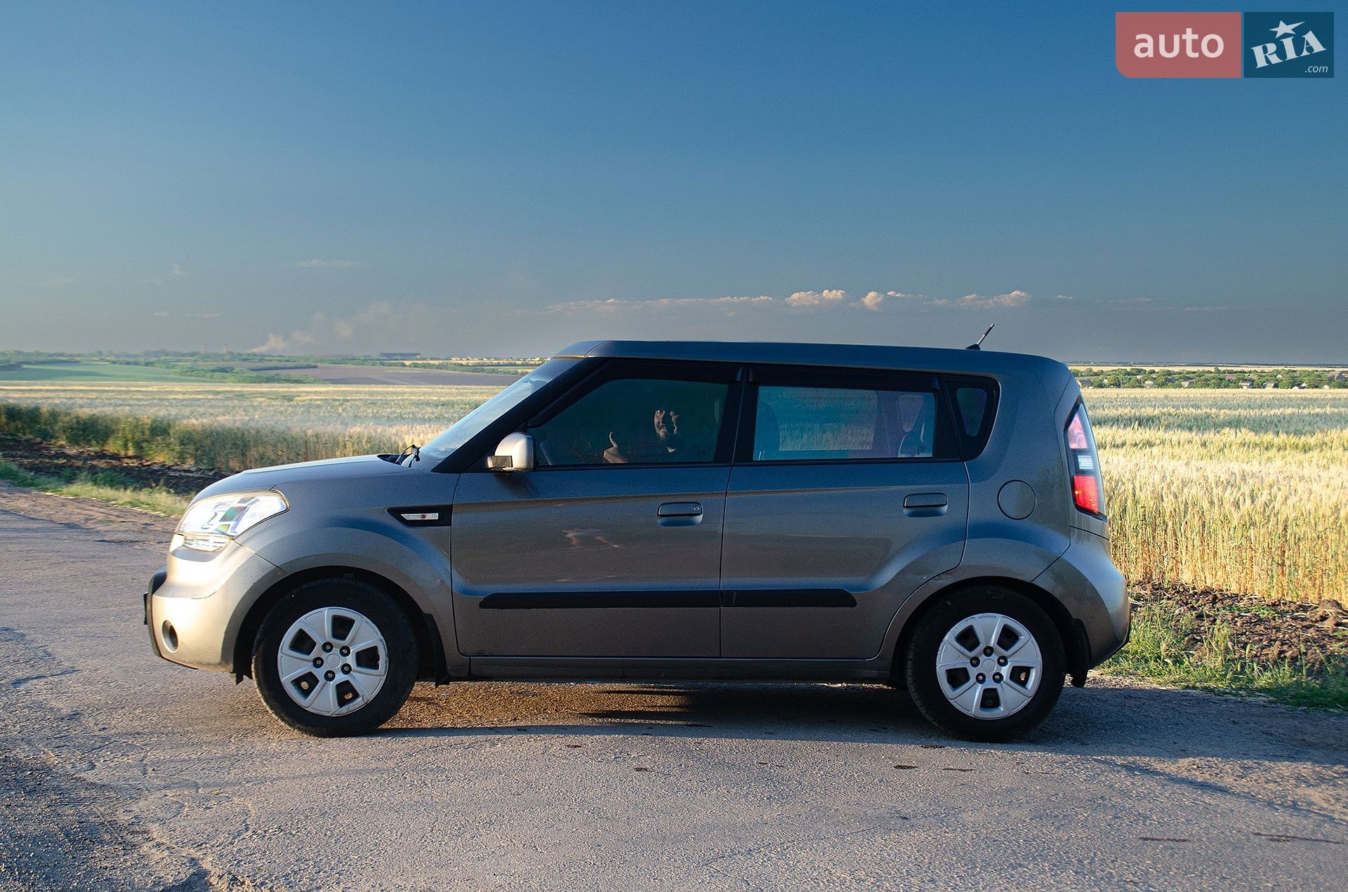 KIA Soul 2010 VIN Y6DJT813AA7186350 фото оголошення 4 з 13