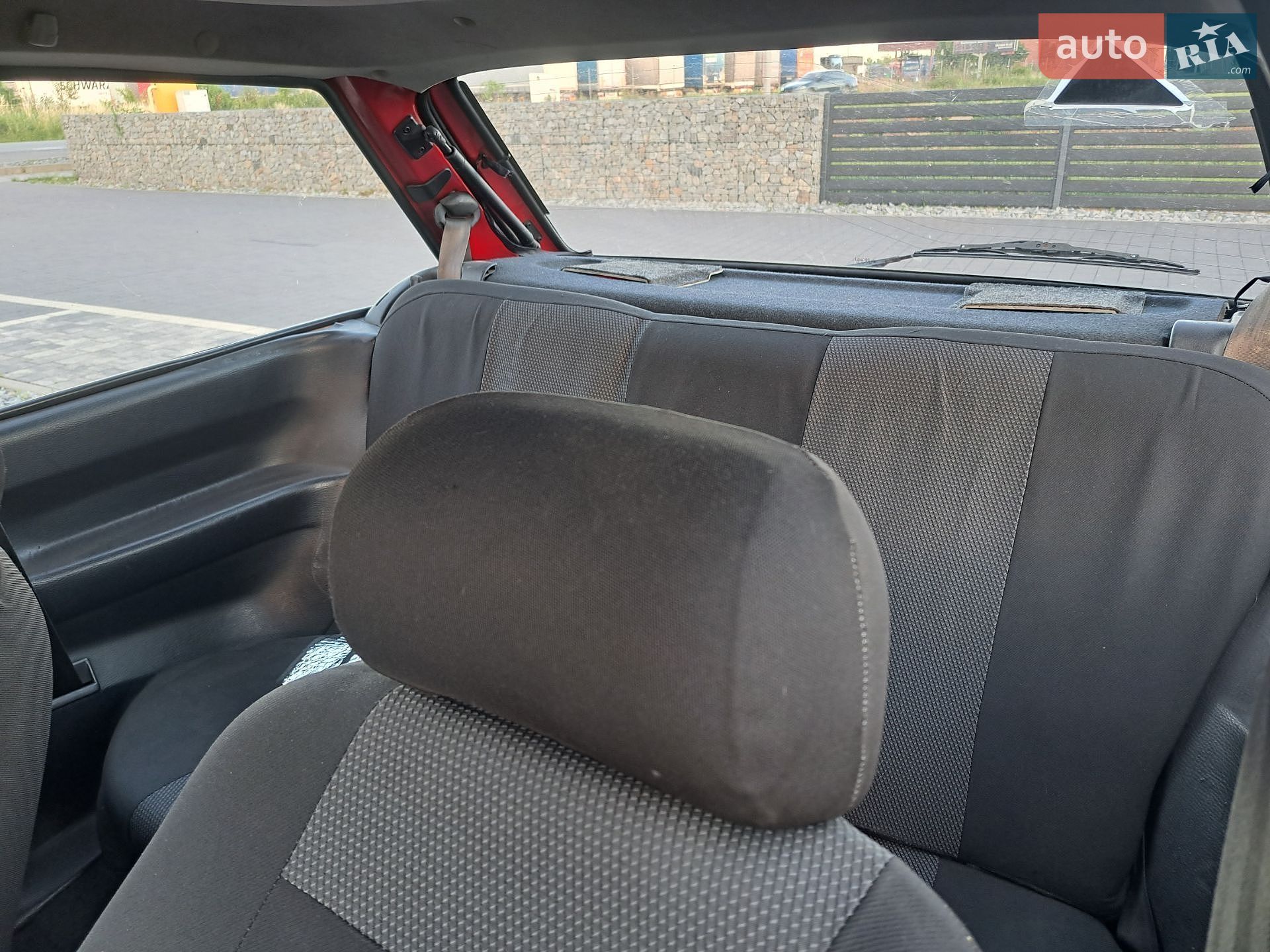 Ford Fiesta 1993 VIN WF0BXXGAFBPP63733 фото оголошення 9 з 19