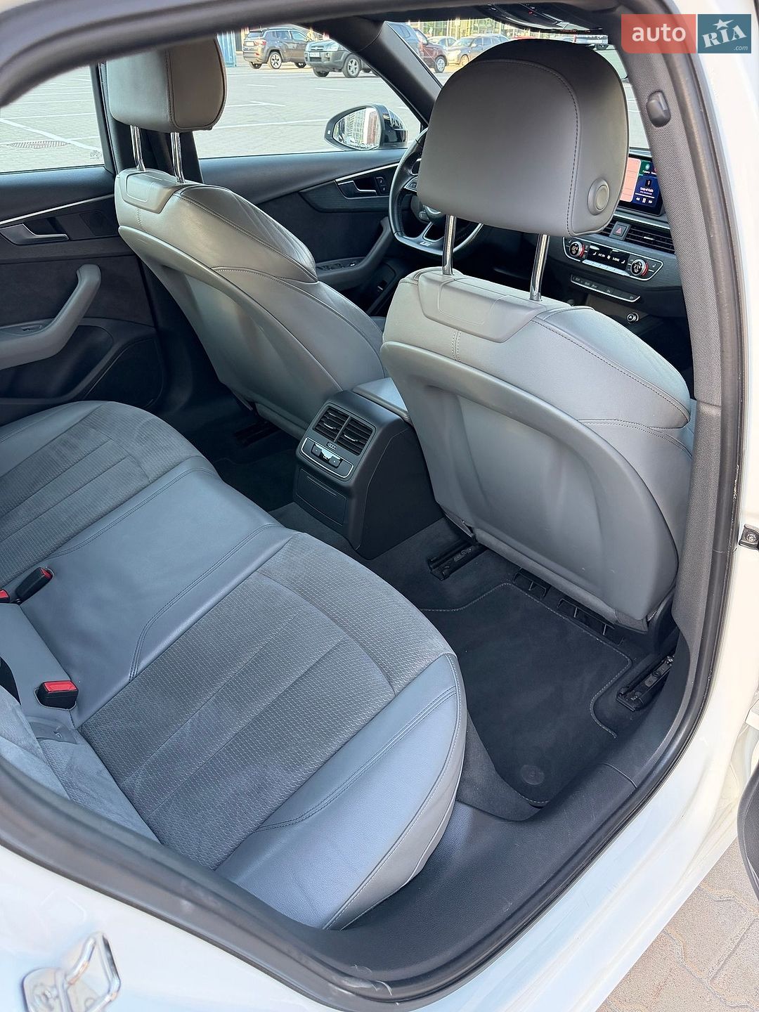 Audi A4 2016 VIN WAUZZZF49HN048832 фото оголошення 14 з 15