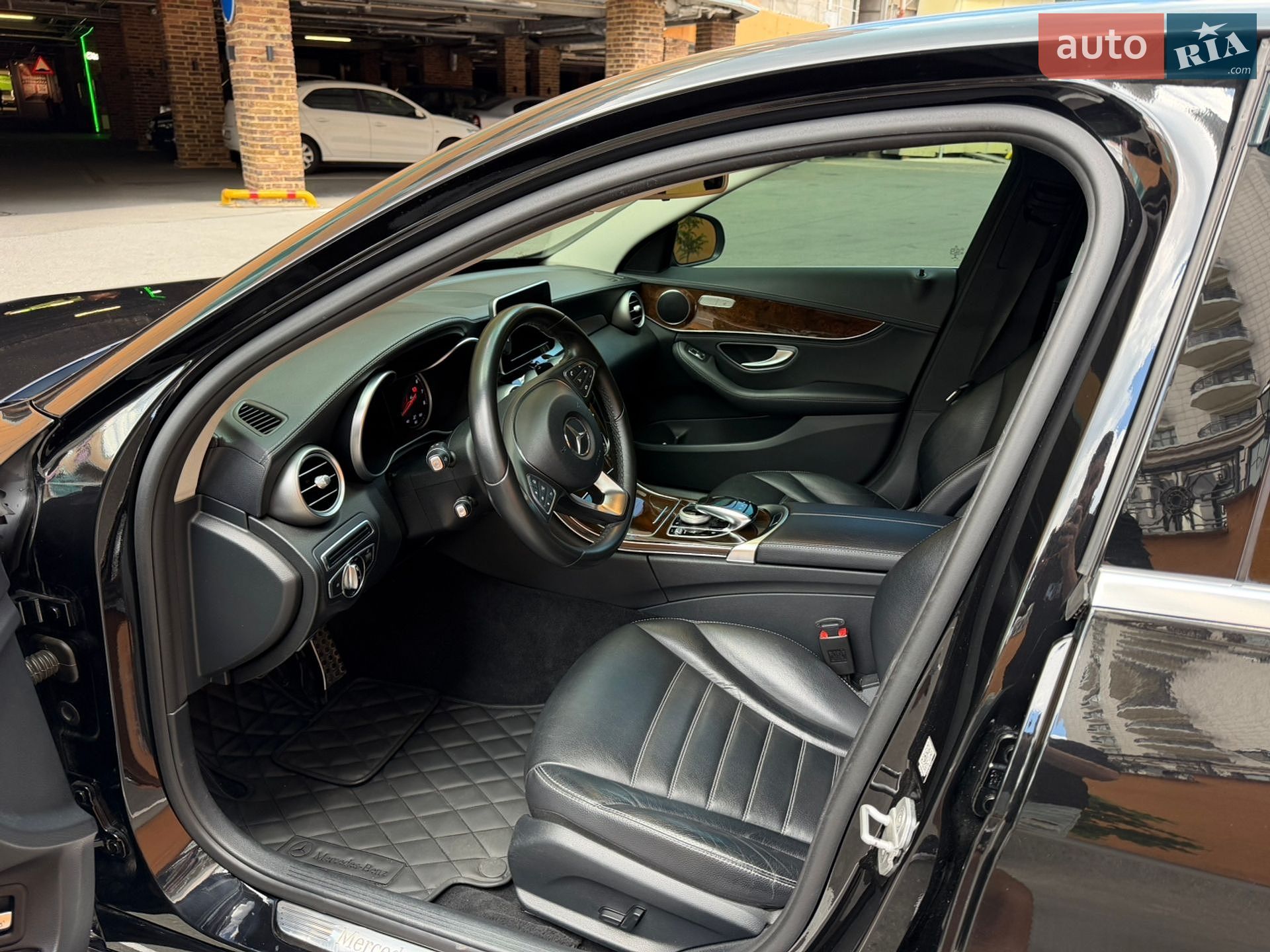 Mercedes-Benz C-Class 2016 VIN WDD2050401R088114 фото оголошення 9 з 36
