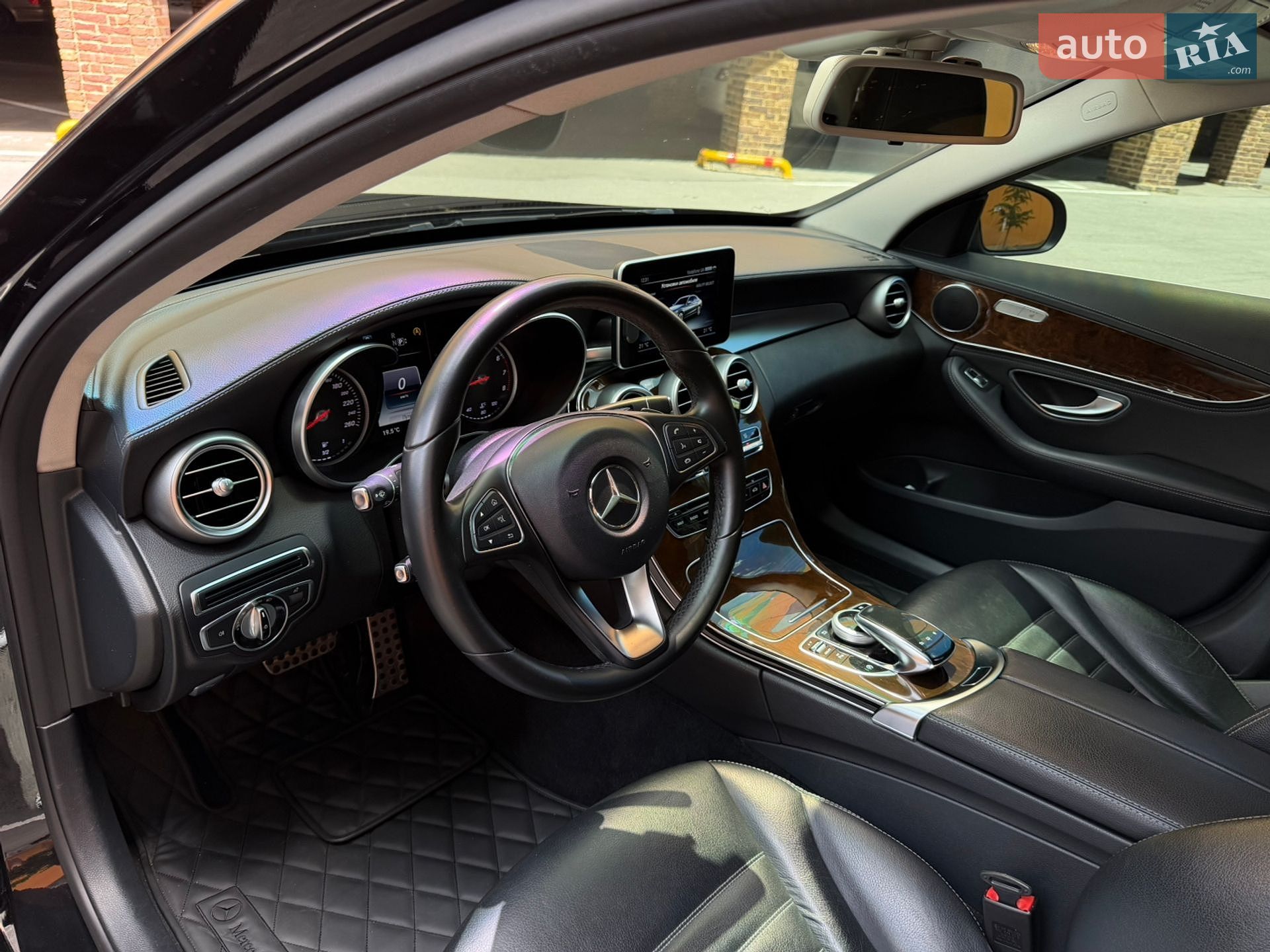 Mercedes-Benz C-Class 2016 VIN WDD2050401R088114 фото оголошення 10 з 36