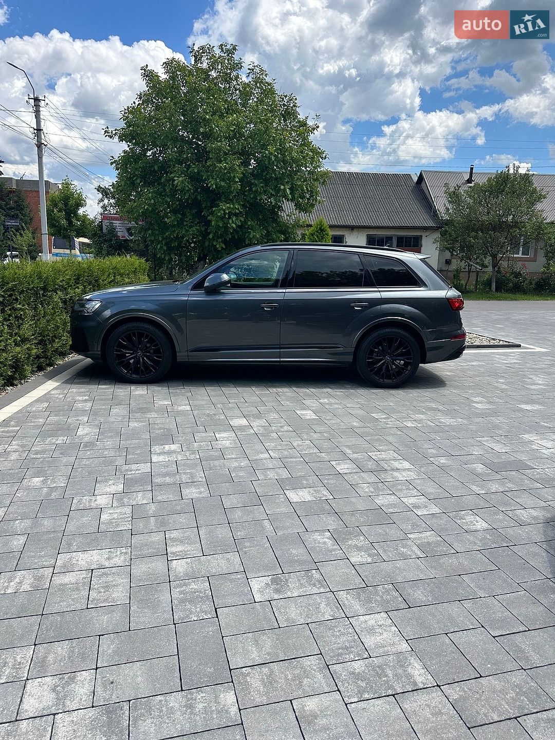 Audi Q7 2021 VIN WAUZZZ4M4MD023078 фото оголошення 2 з 33