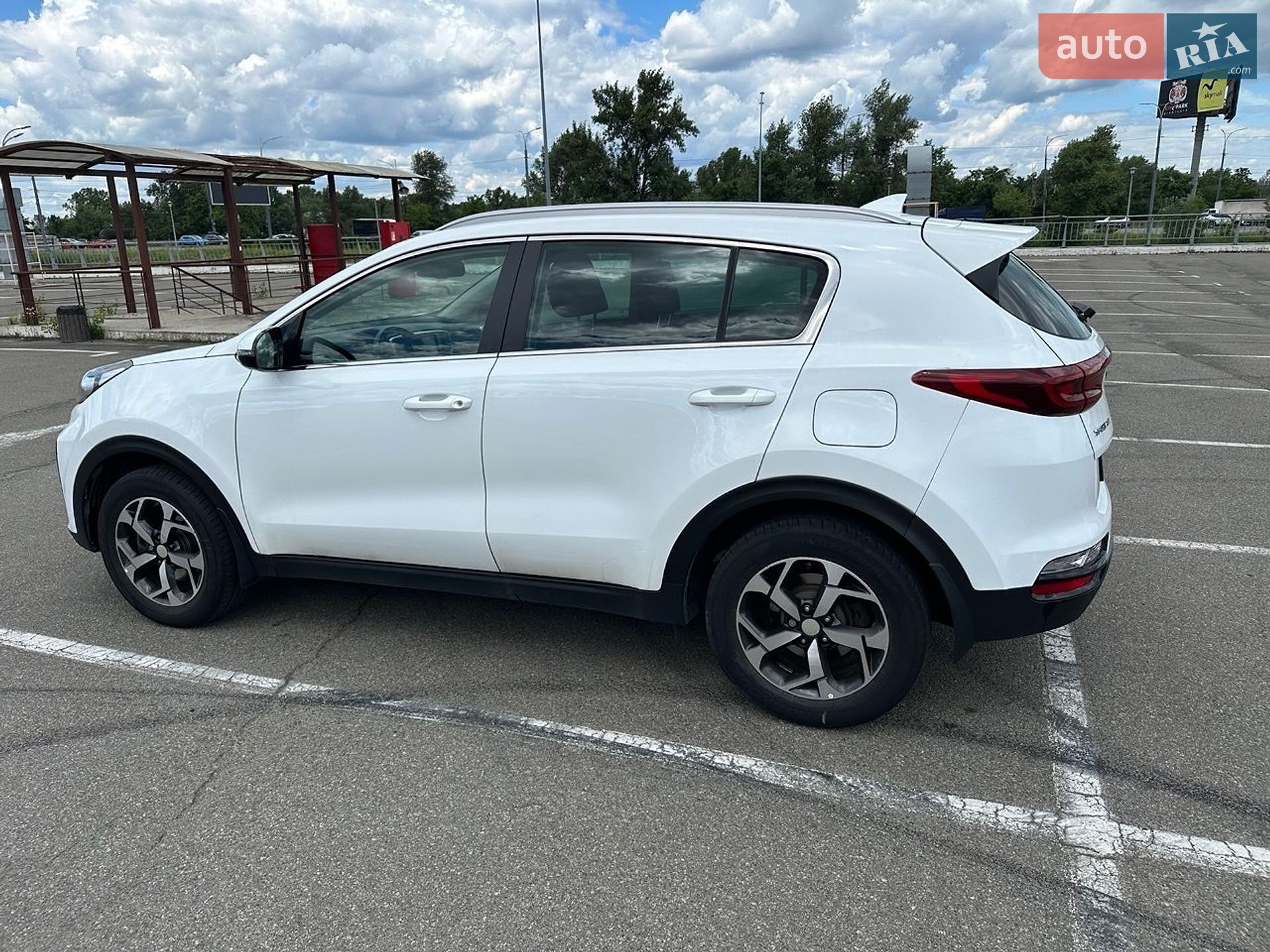 Kia Sportage 2019 VIN U5YPG814BLL835994 фото оголошення 4 з 18