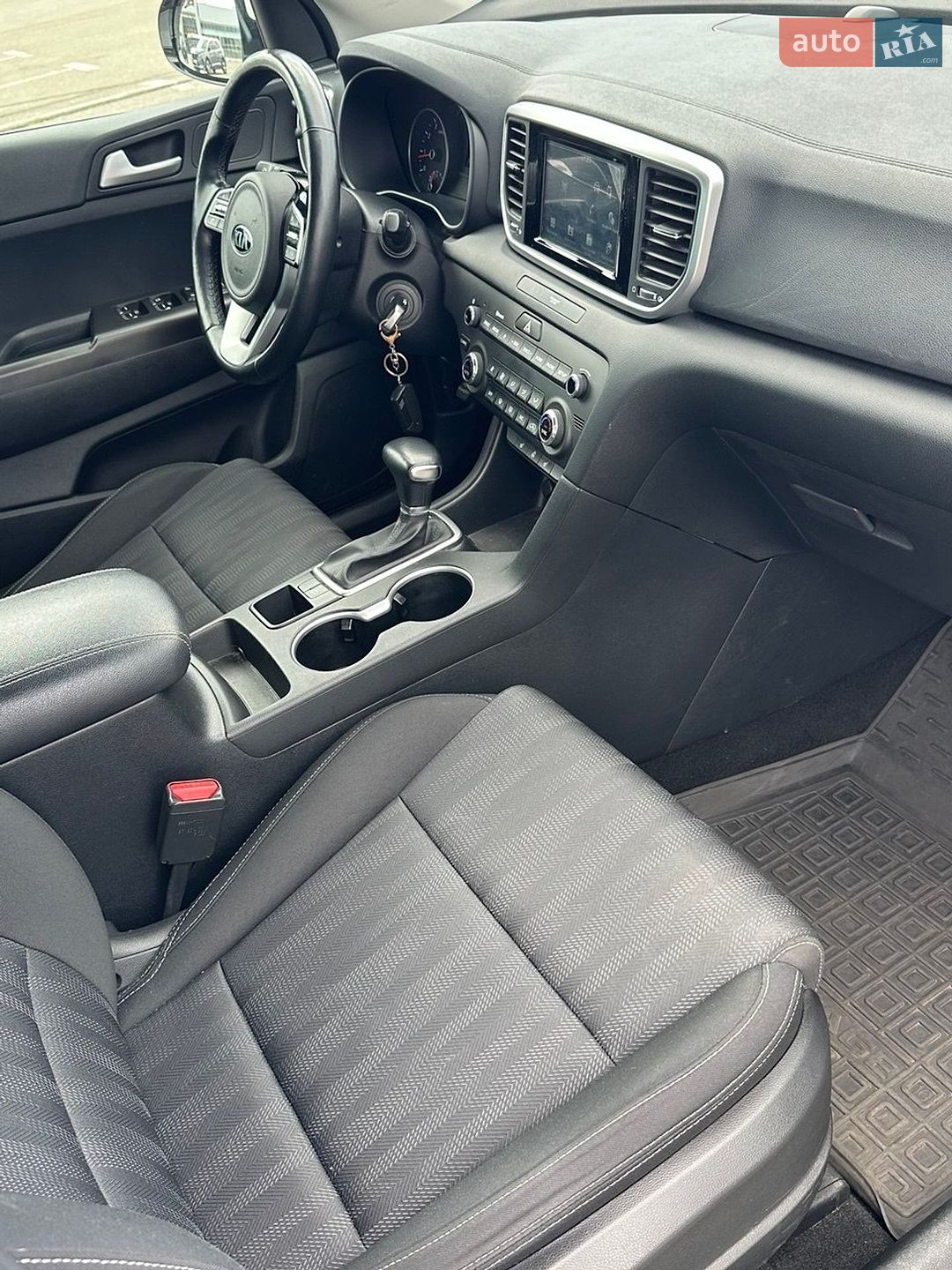 Kia Sportage 2019 VIN U5YPG814BLL835994 фото оголошення 12 з 18