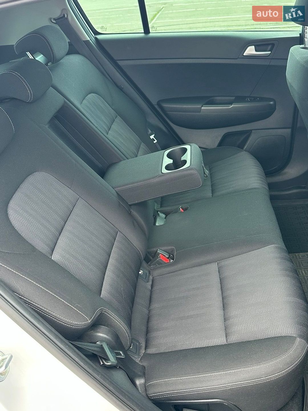 Kia Sportage 2019 VIN U5YPG814BLL835994 фото оголошення 14 з 18