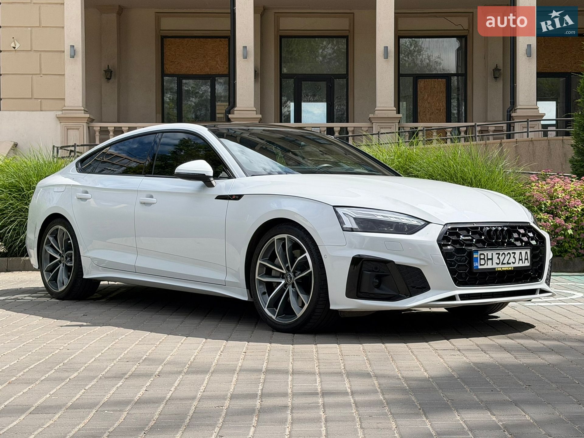 Audi A5 Sportback 2022 VIN WAUEACF51NA035359 фото оголошення 4 з 46