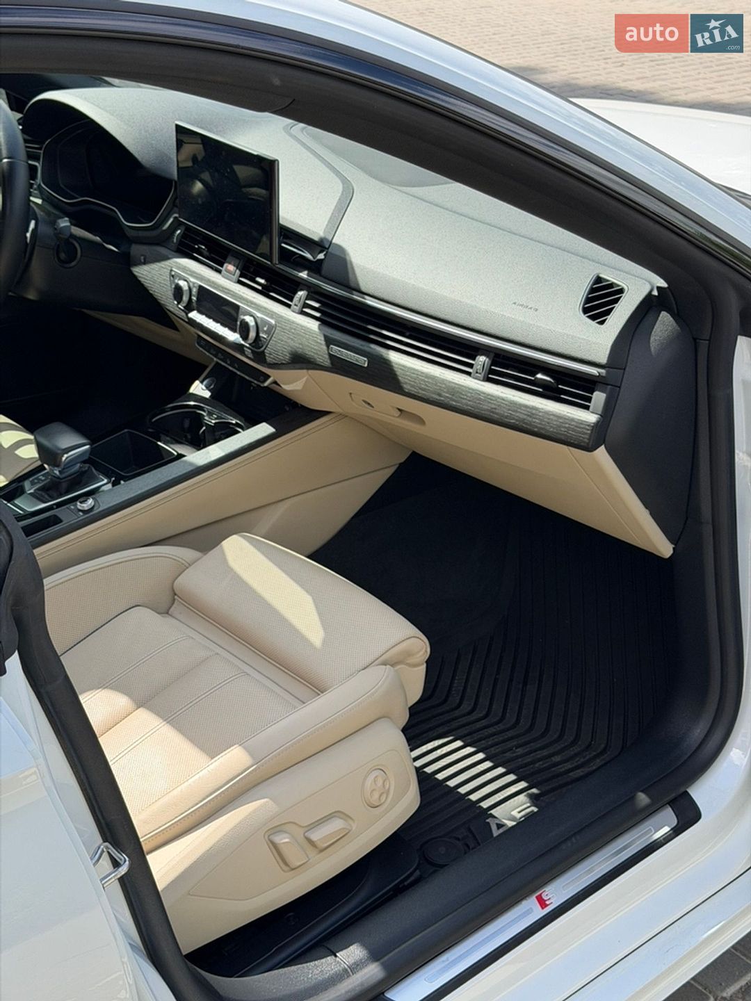 Audi A5 Sportback 2022 VIN WAUEACF51NA035359 фото оголошення 25 з 46