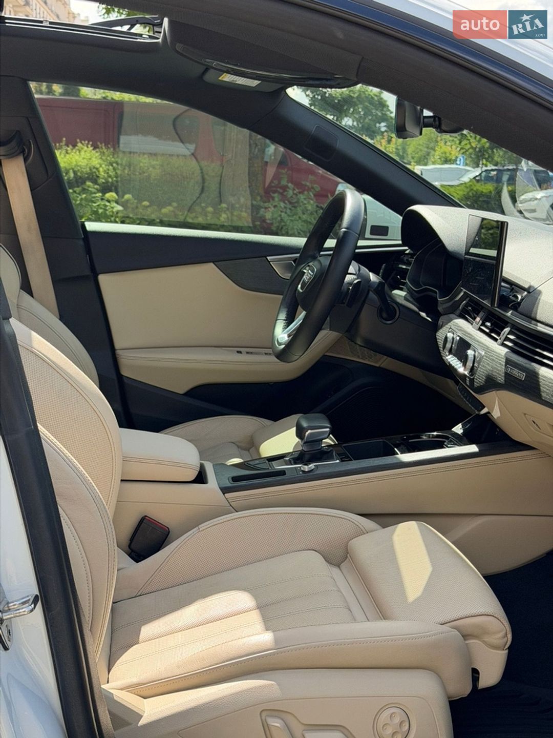 Audi A5 Sportback 2022 VIN WAUEACF51NA035359 фото оголошення 26 з 46