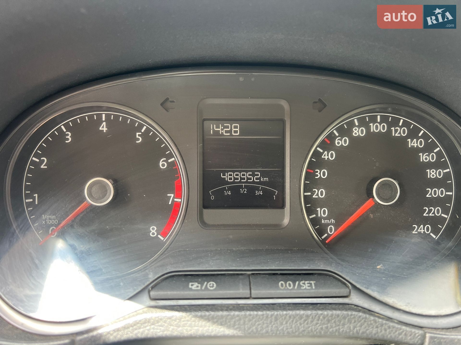 Volkswagen Polo 2016 VIN XW8ZZZ61ZHG013000 фото оголошення 7 з 8