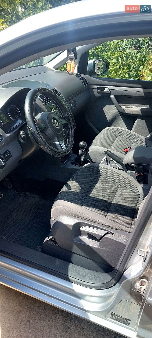 Volkswagen Touran 2013 VIN WVGZZZ1TZEW012197 фото оголошення 4 з 6