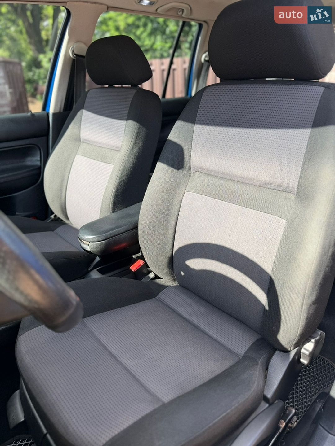 Volkswagen Golf 2001 VIN WVWZZZ1JZ2W142214 фото оголошення 16 з 21