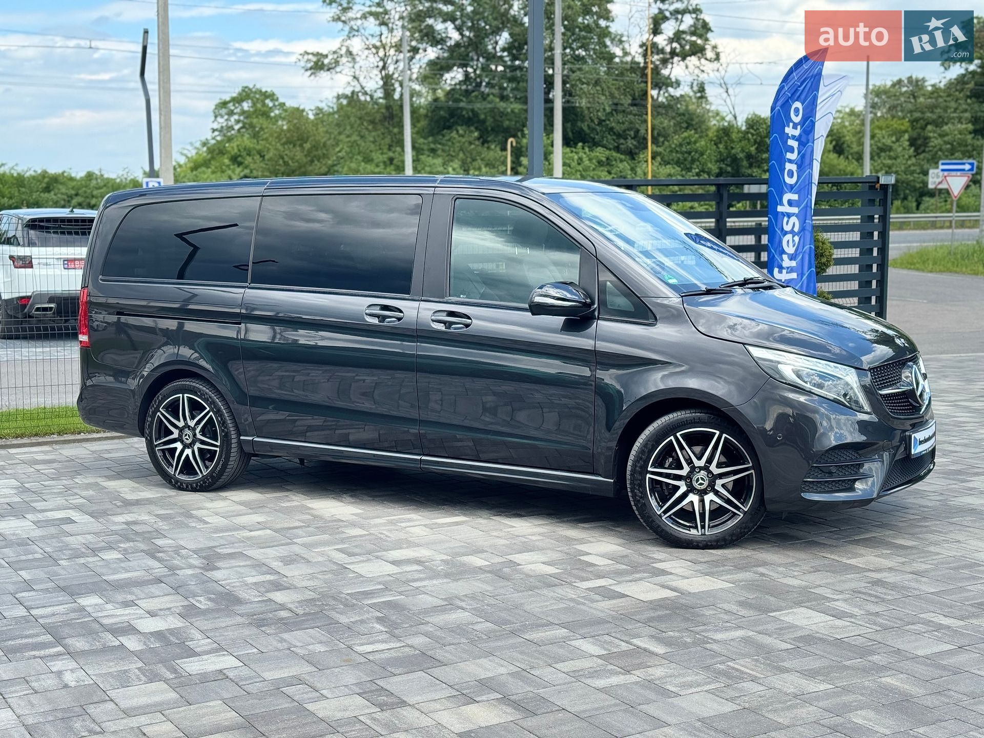 Mercedes-Benz V-Class 2021 VIN W1V44781313894227 фото оголошення 6 з 43