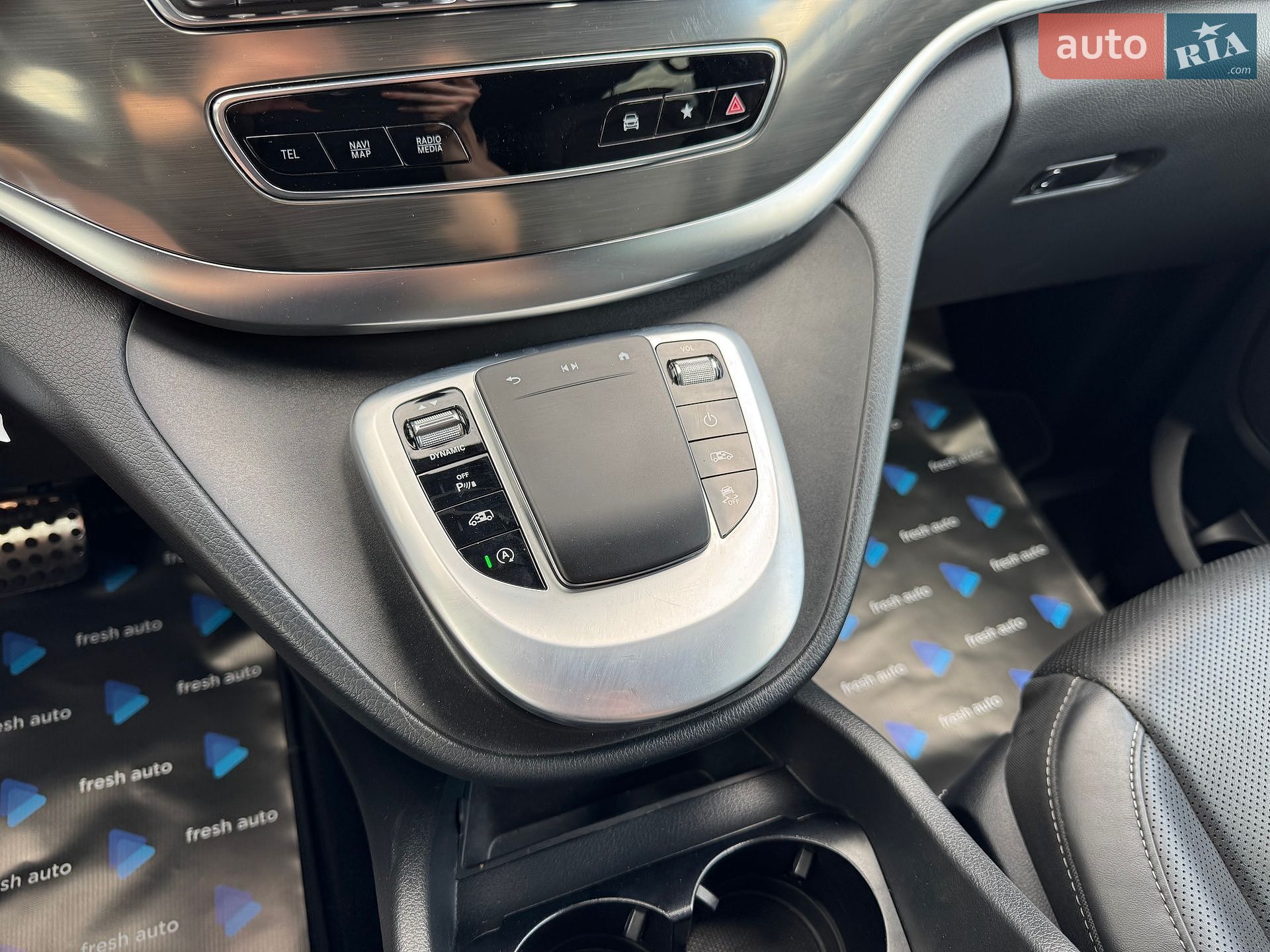 Mercedes-Benz V-Class 2021 VIN W1V44781313894227 фото оголошення 25 з 43
