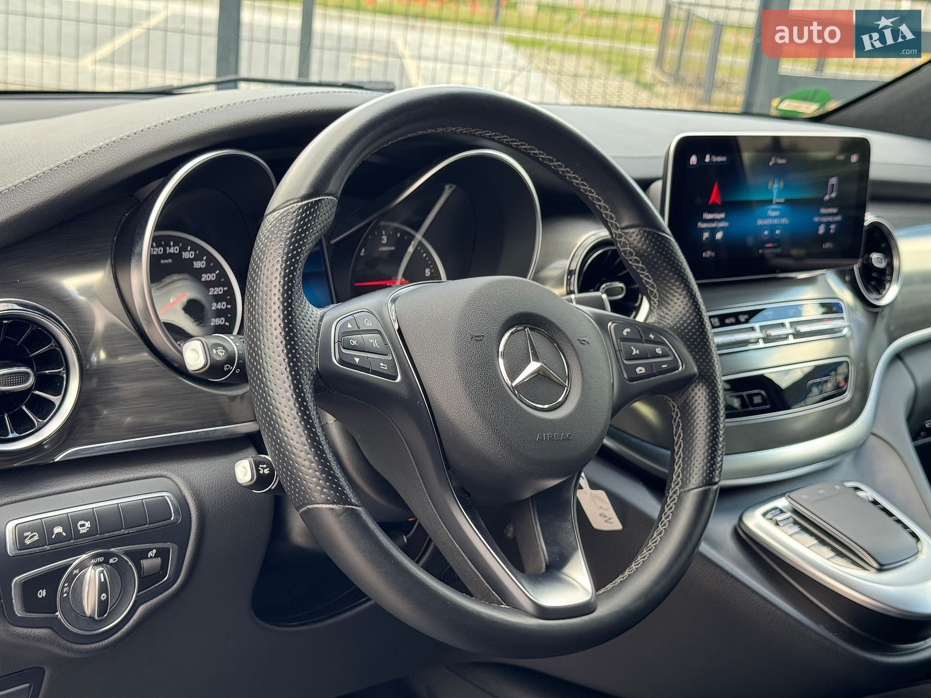 Mercedes-Benz V-Class 2021 VIN W1V44781313894227 фото оголошення 15 з 43