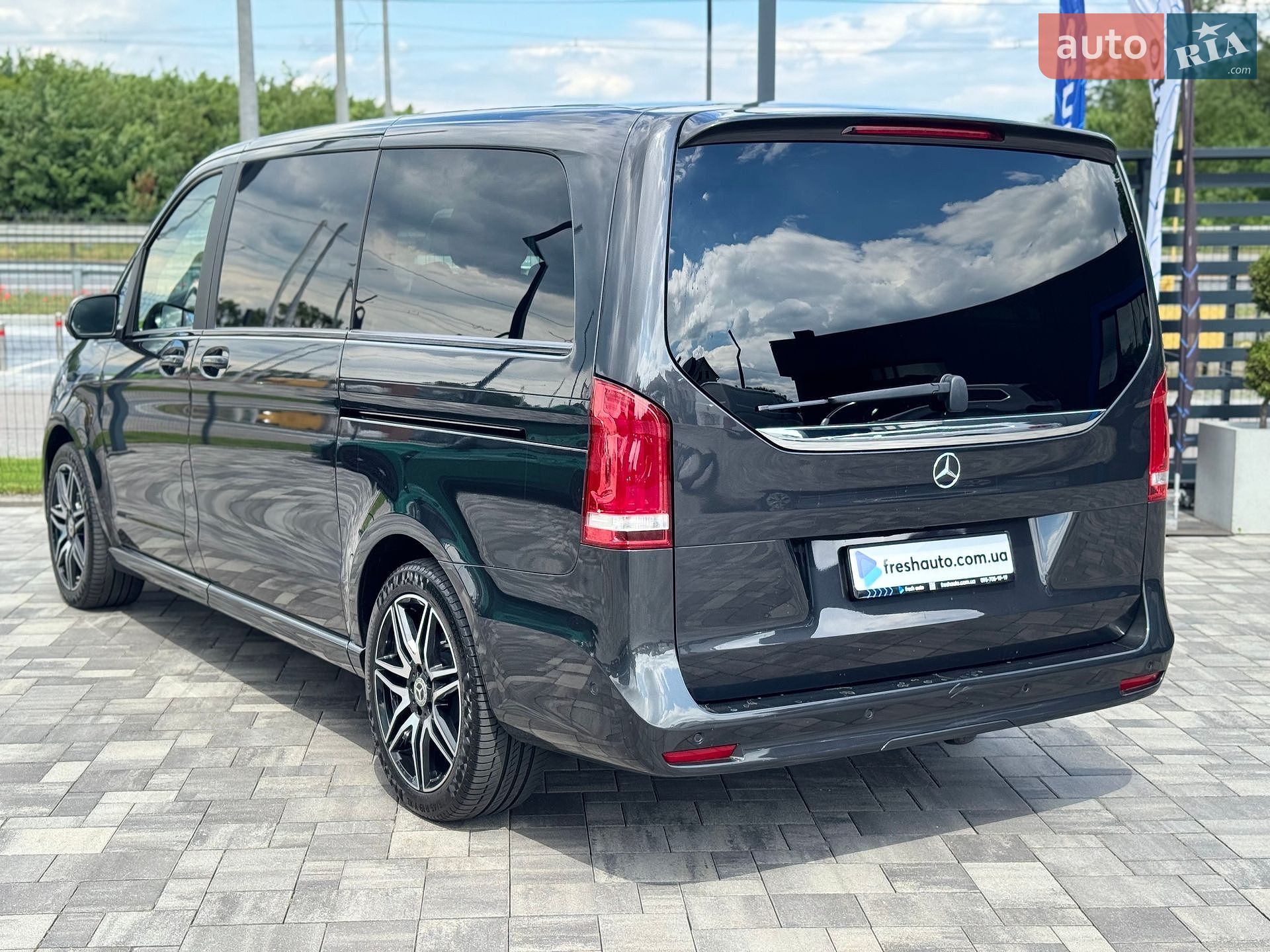 Mercedes-Benz V-Class 2021 VIN W1V44781313894227 фото оголошення 10 з 43