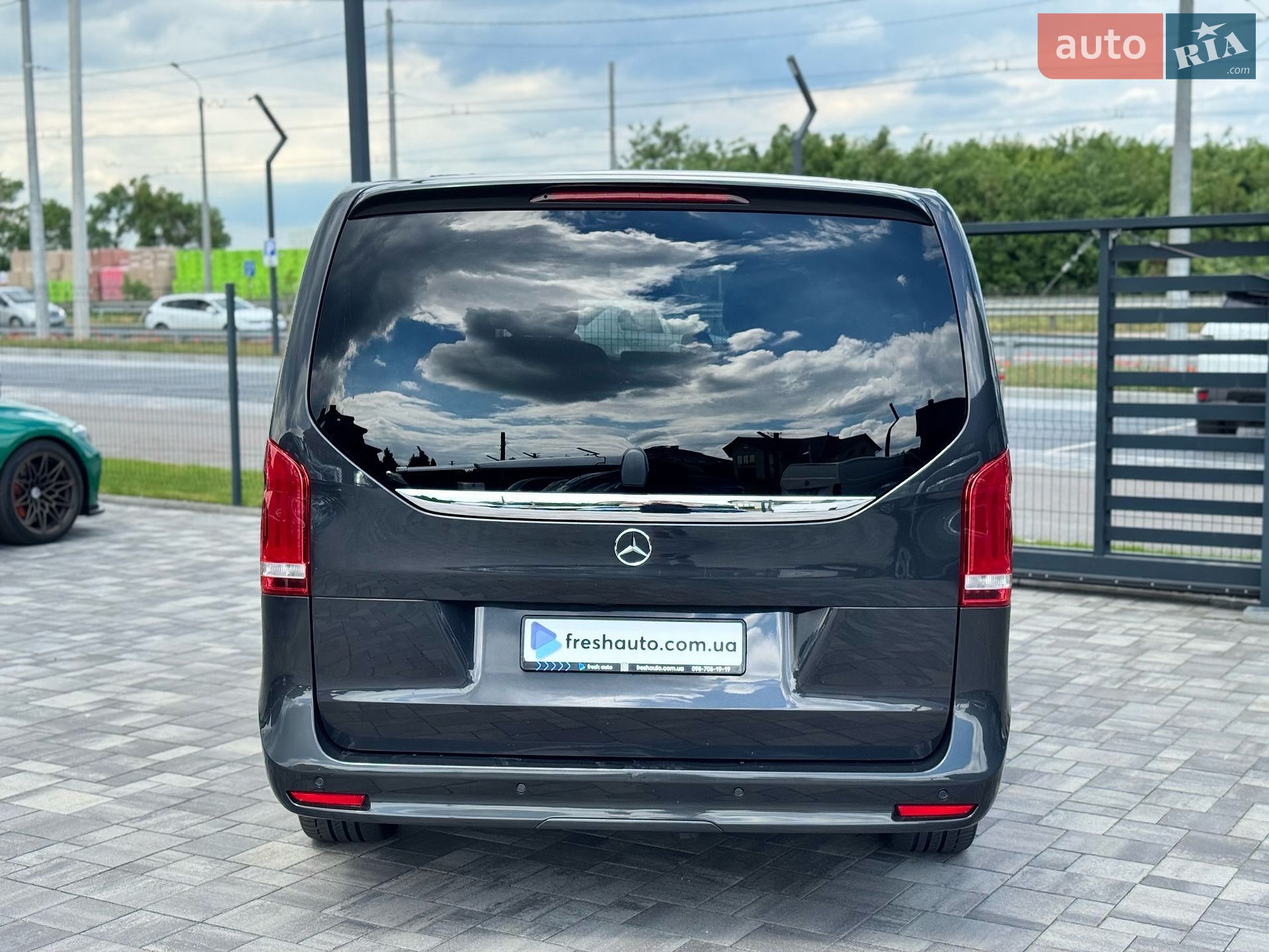 Mercedes-Benz V-Class 2021 VIN W1V44781313894227 фото оголошення 11 з 43