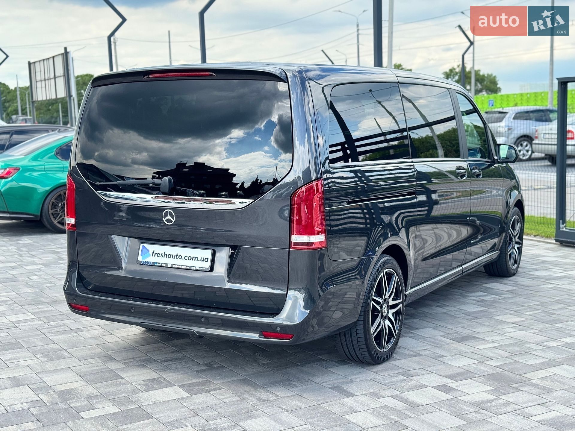 Mercedes-Benz V-Class 2021 VIN W1V44781313894227 фото оголошення 12 з 43
