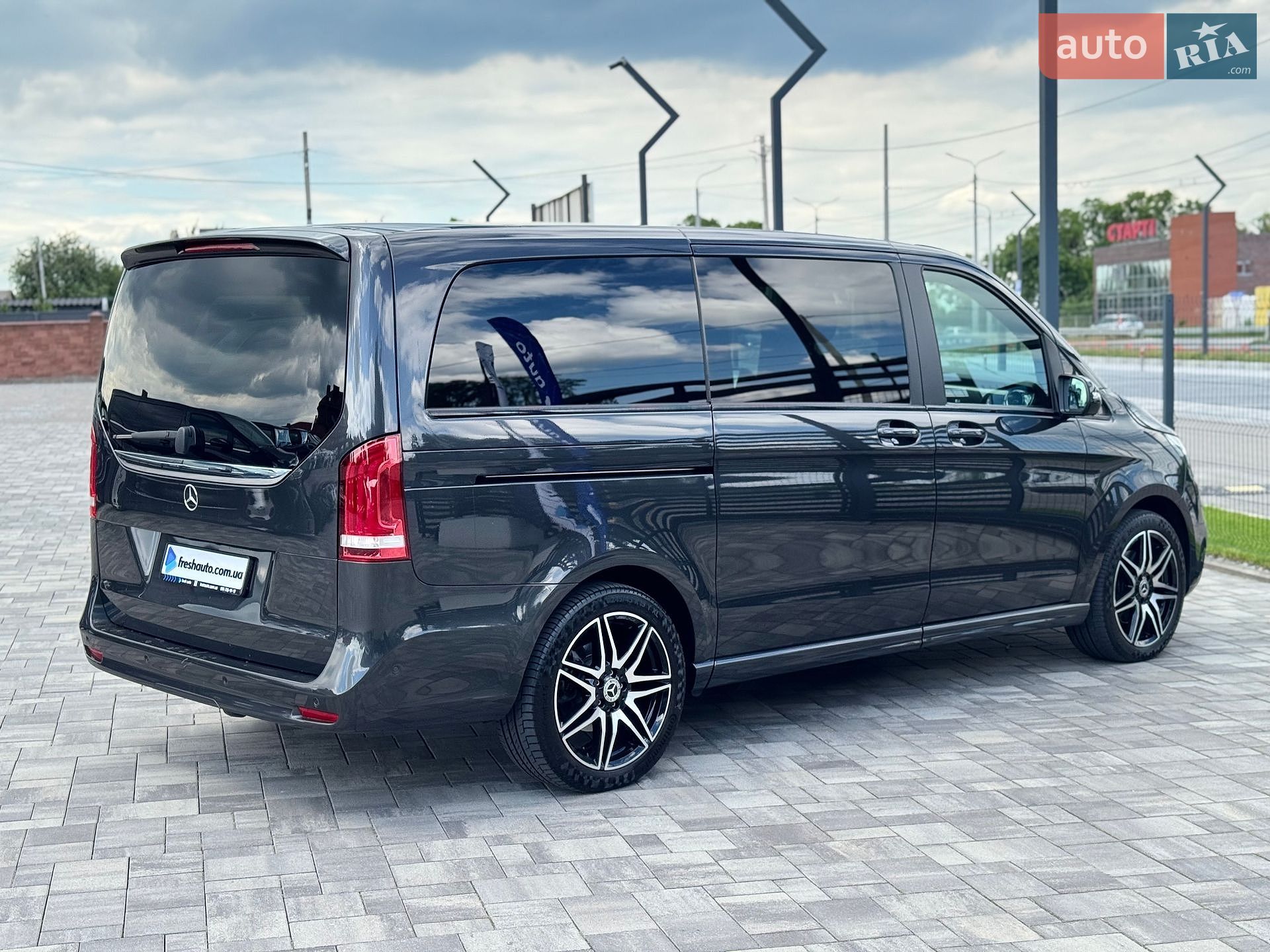 Mercedes-Benz V-Class 2021 VIN W1V44781313894227 фото оголошення 3 з 43