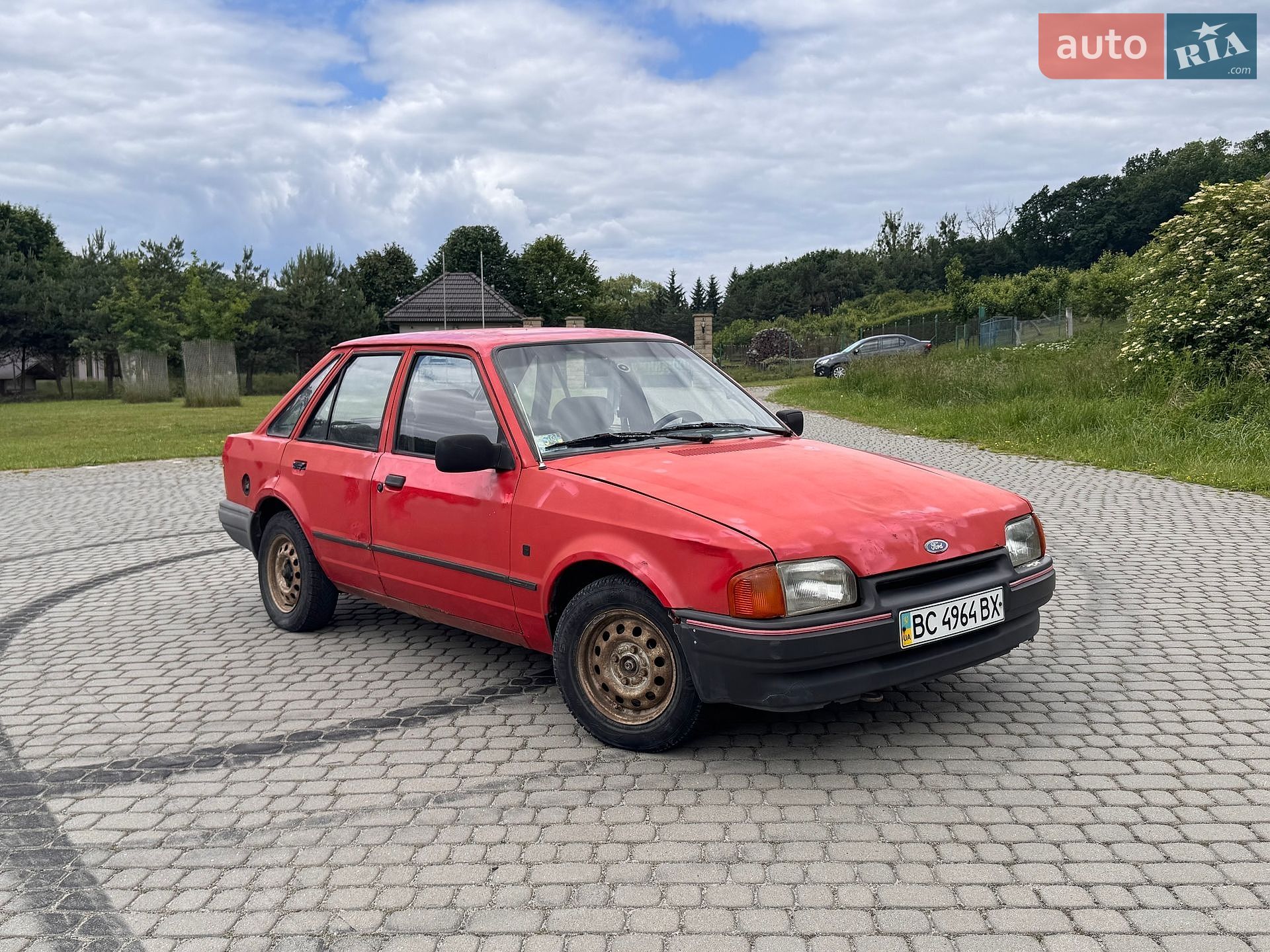 Ford Escort 1989 VIN WF0AXXGCAAKM36721 фото оголошення 2 з 23