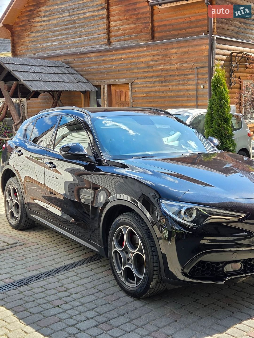 Alfa Romeo Stelvio 2017 VIN ZASFAKNN1J7B79690 фото оголошення 3 з 8